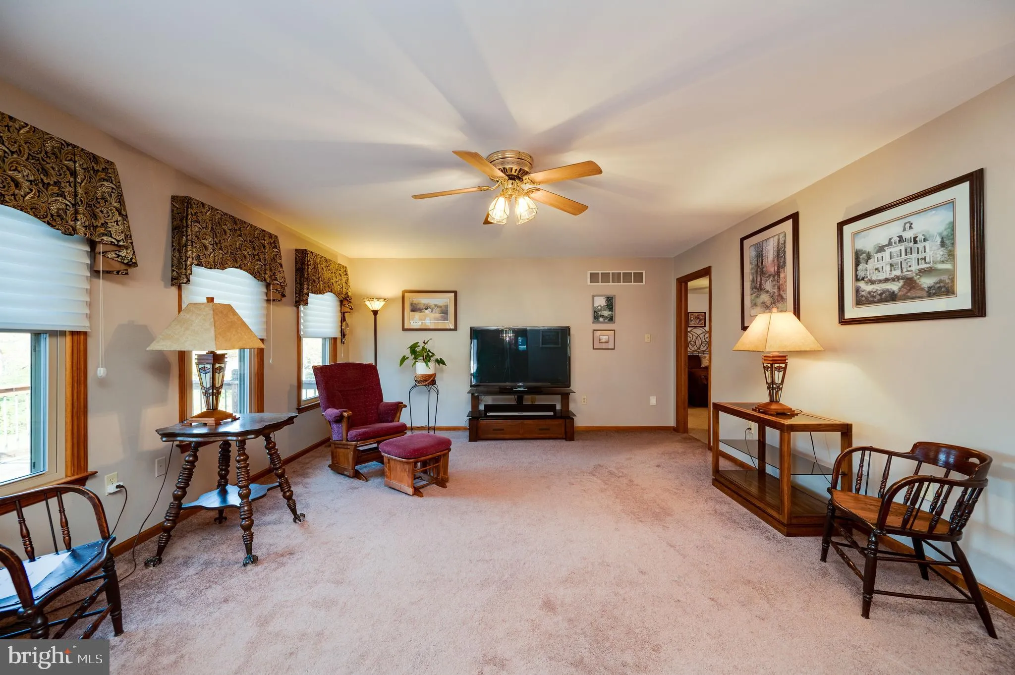 Leesport, Pennsylvania 19533, United States, 4 Bedrooms Bedrooms, ,2 BathroomsBathrooms,Residential,Coming Soon,235005