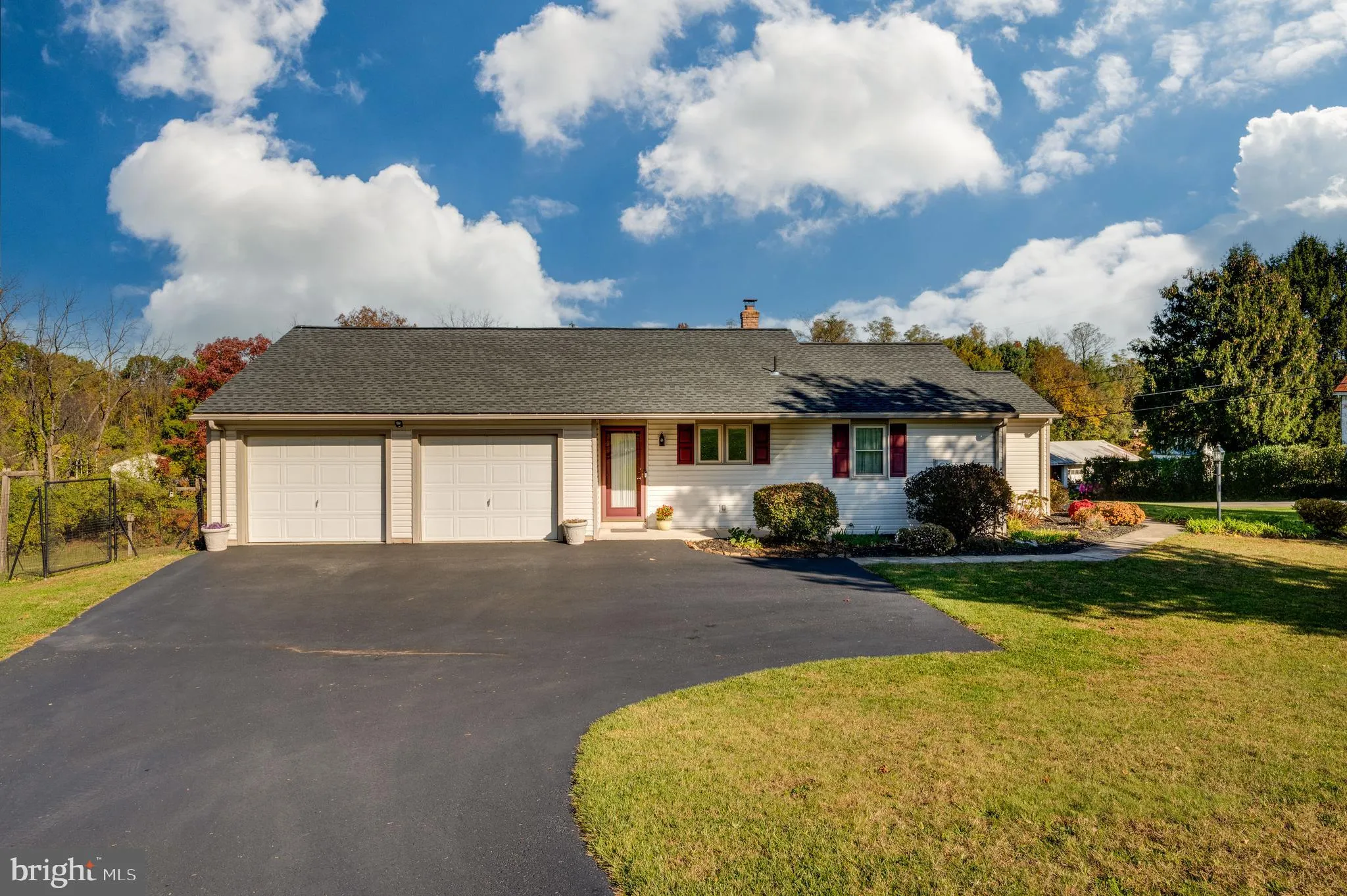 Leesport, Pennsylvania 19533, United States, 4 Bedrooms Bedrooms, ,2 BathroomsBathrooms,Residential,Coming Soon,235005