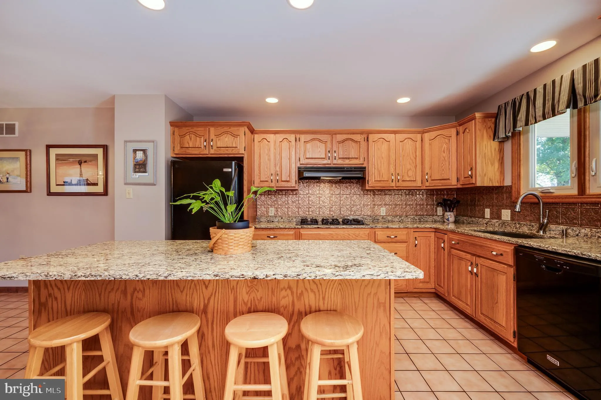 Leesport, Pennsylvania 19533, United States, 4 Bedrooms Bedrooms, ,2 BathroomsBathrooms,Residential,Coming Soon,235005