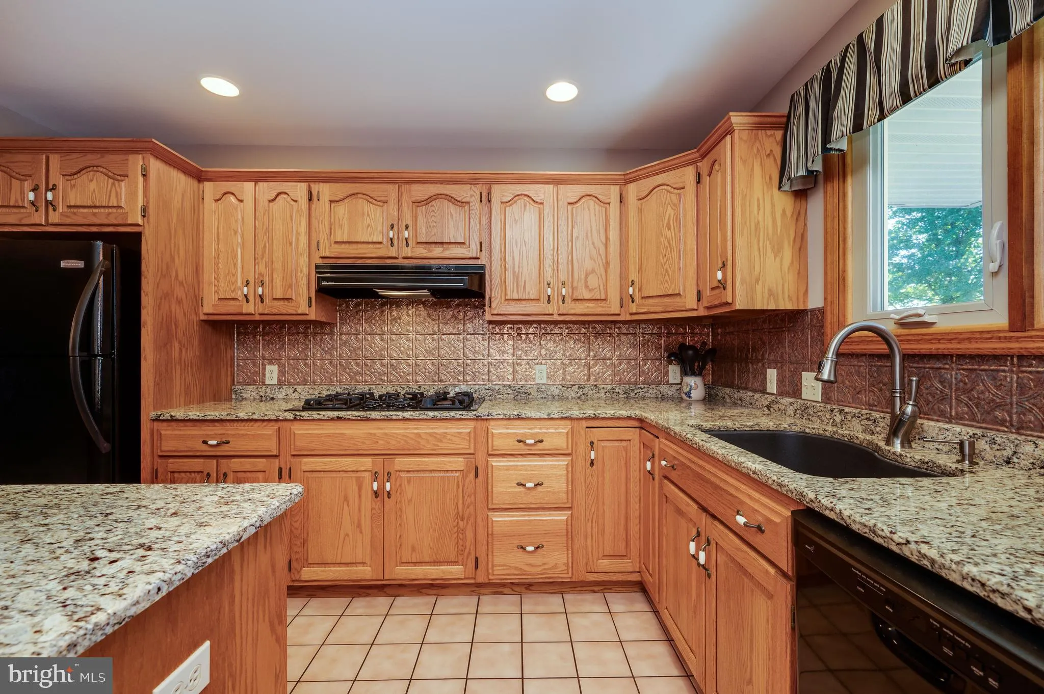 Leesport, Pennsylvania 19533, United States, 4 Bedrooms Bedrooms, ,2 BathroomsBathrooms,Residential,Coming Soon,235005