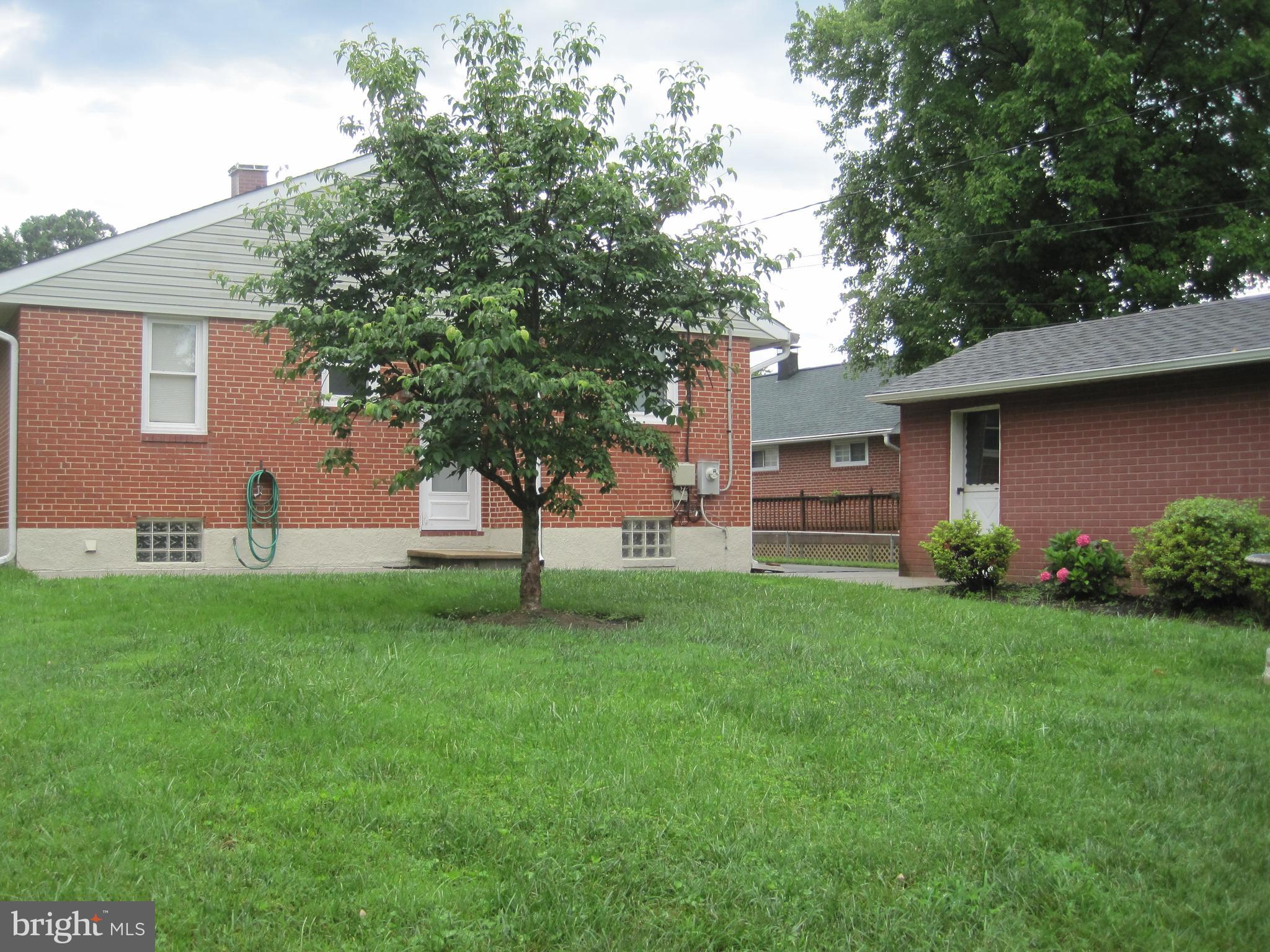 CHENOAK MANOR - Residential