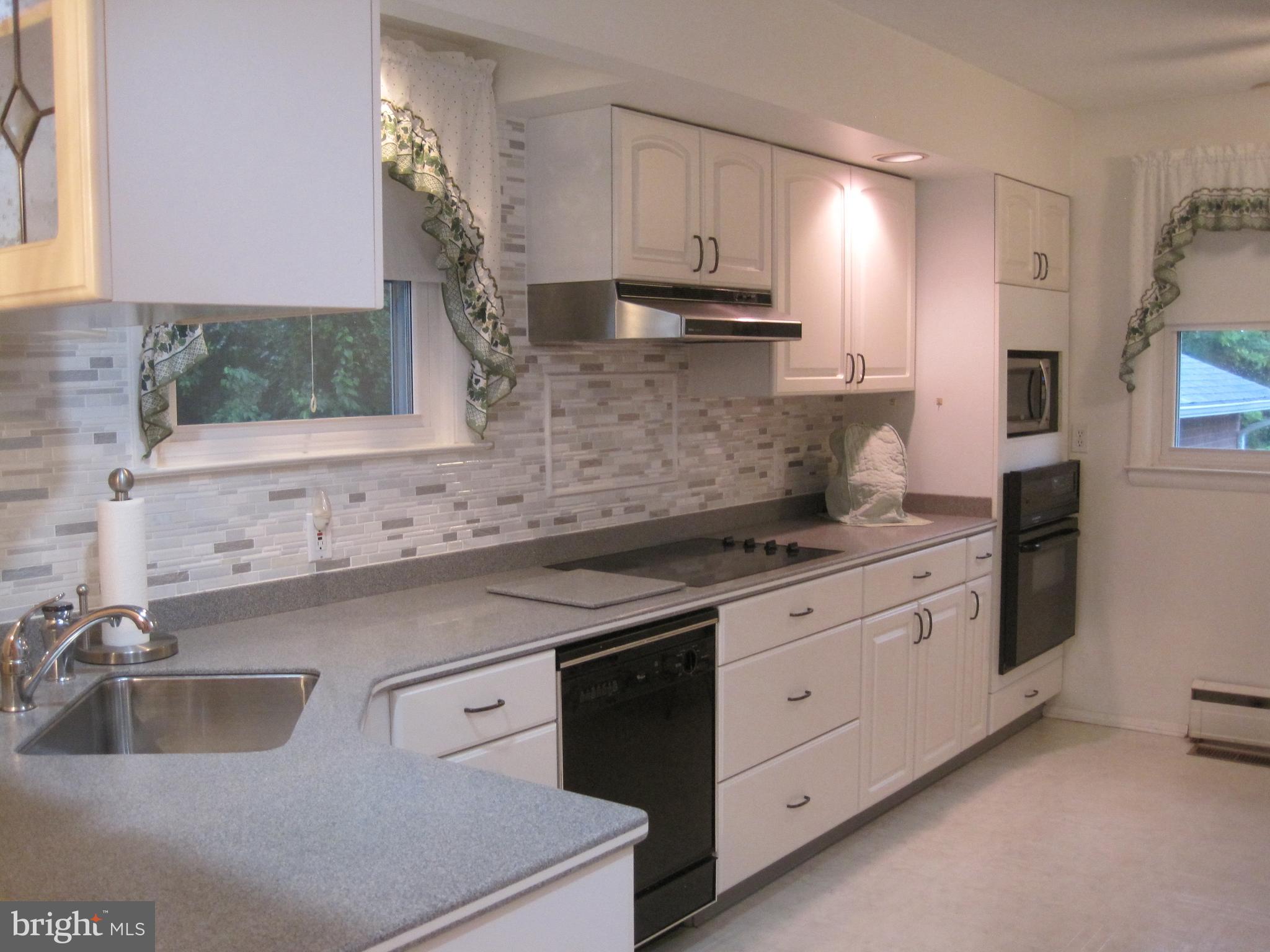 CHENOAK MANOR - Residential