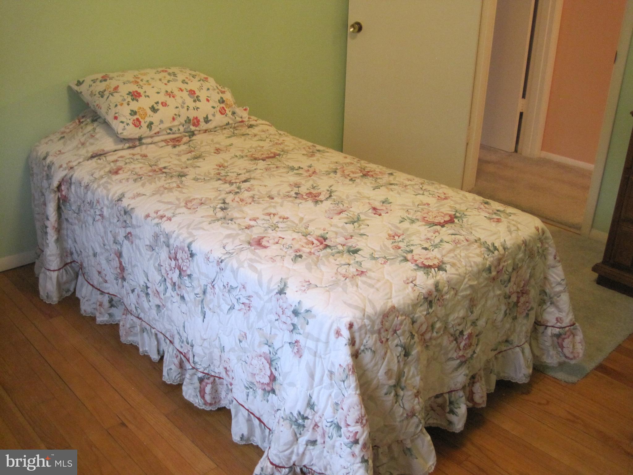 CHENOAK MANOR - Residential