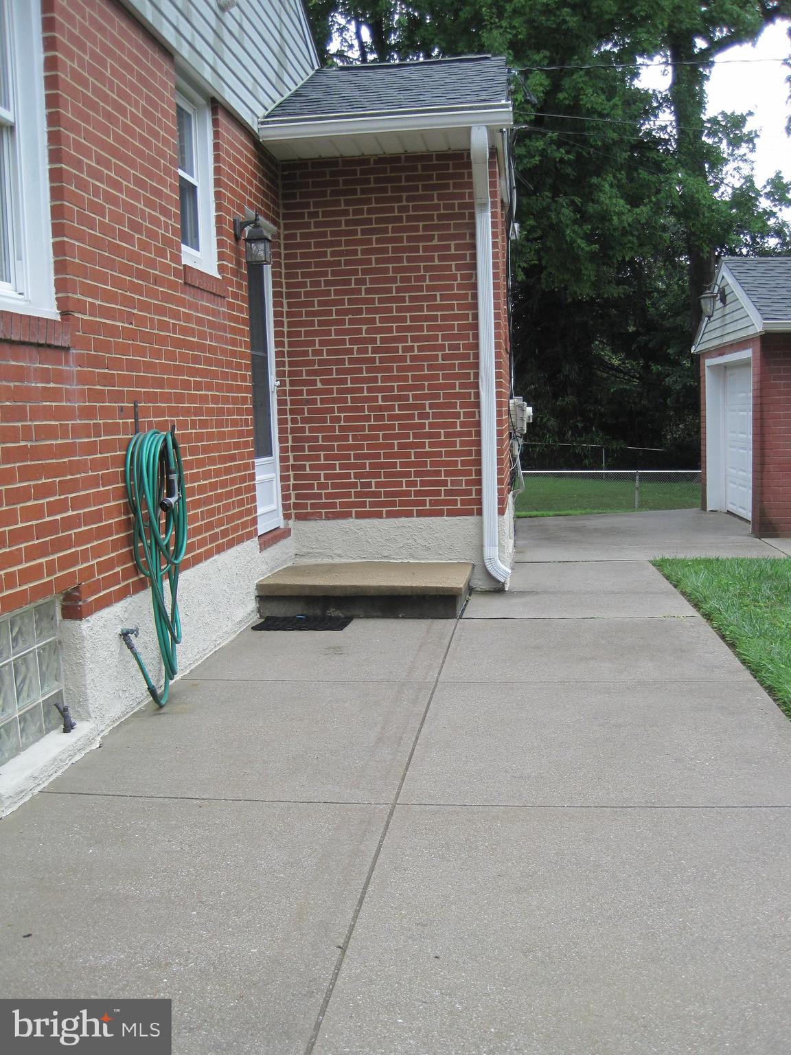 CHENOAK MANOR - Residential