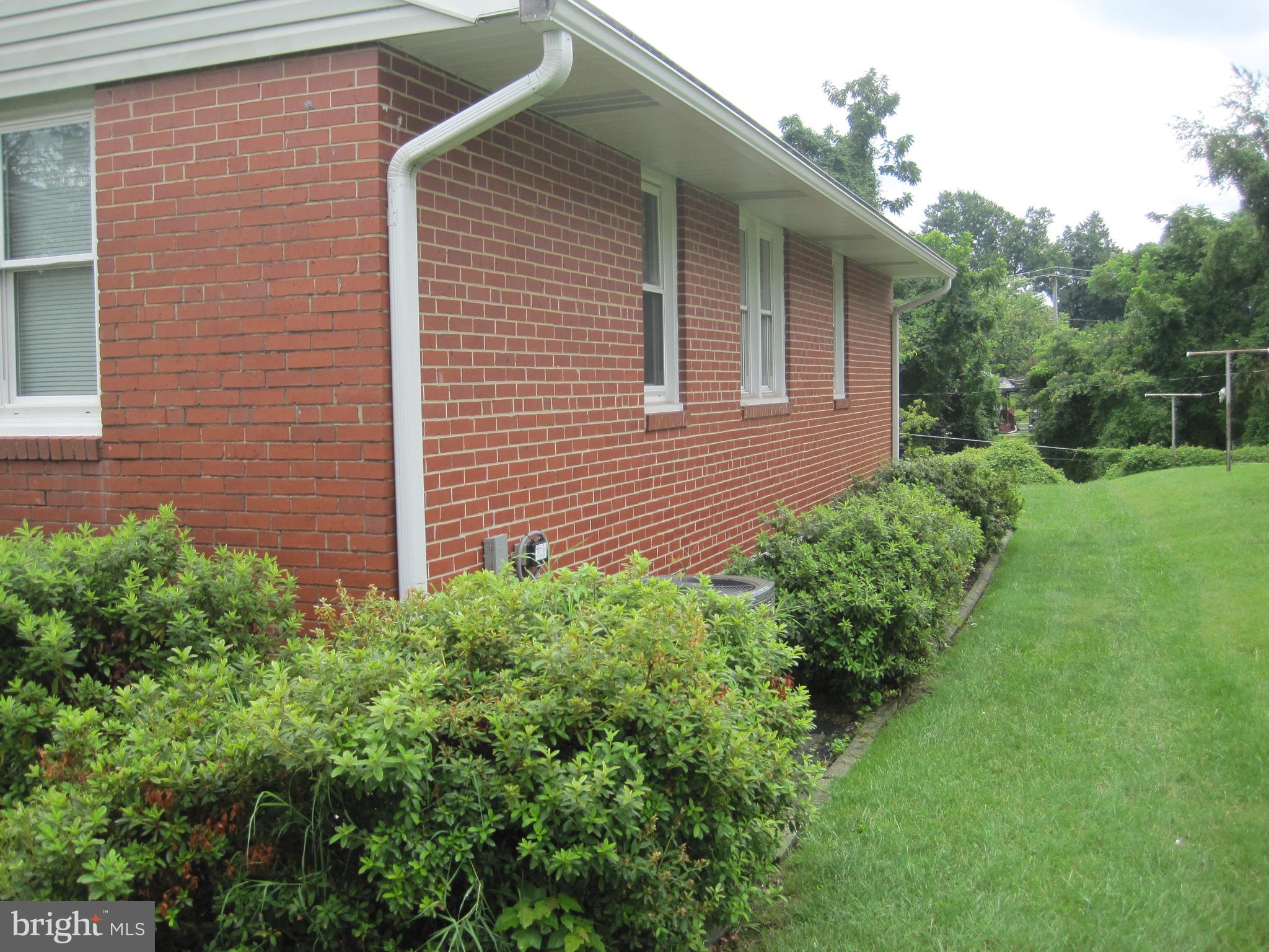 CHENOAK MANOR - Residential