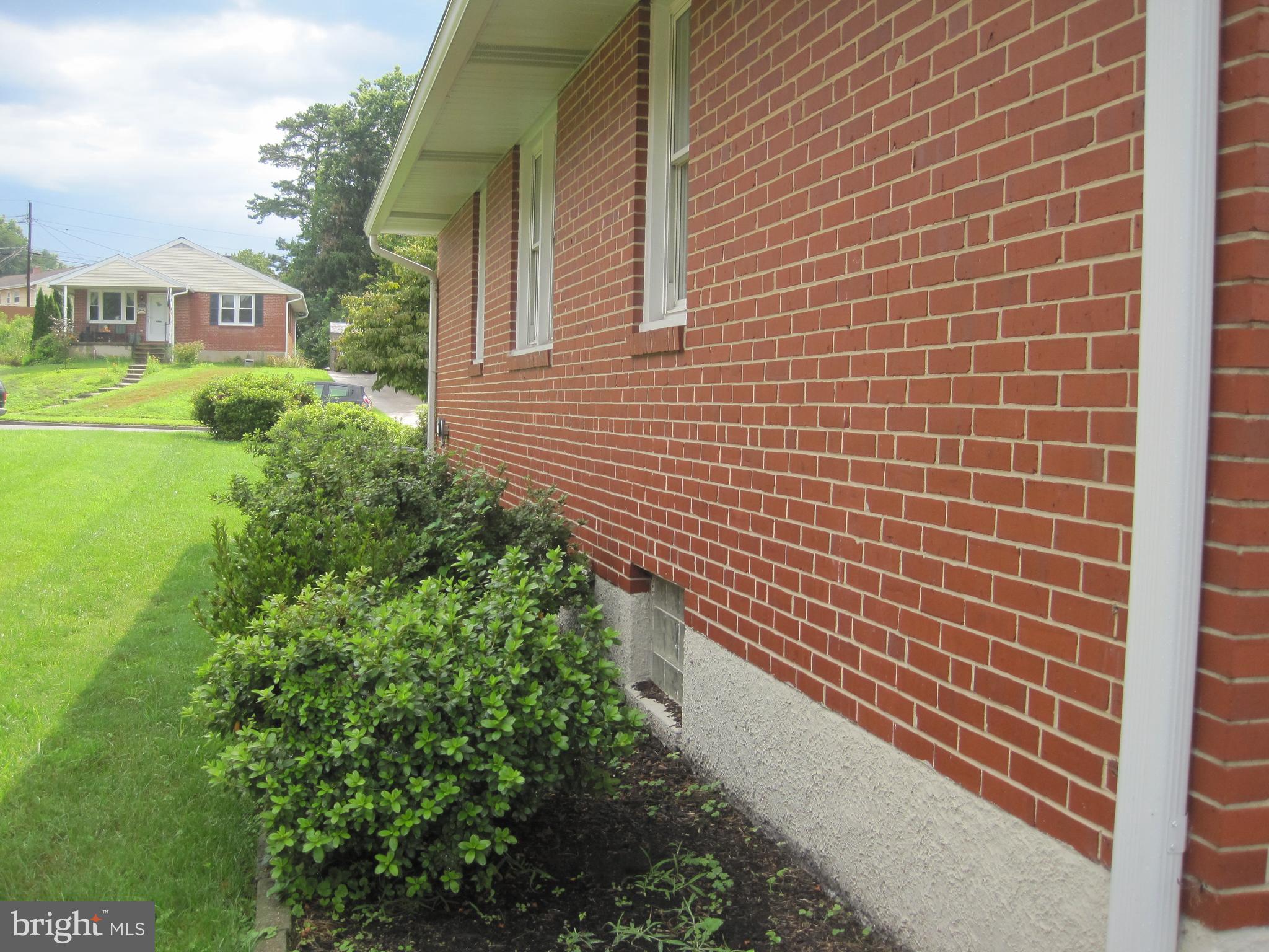 CHENOAK MANOR - Residential