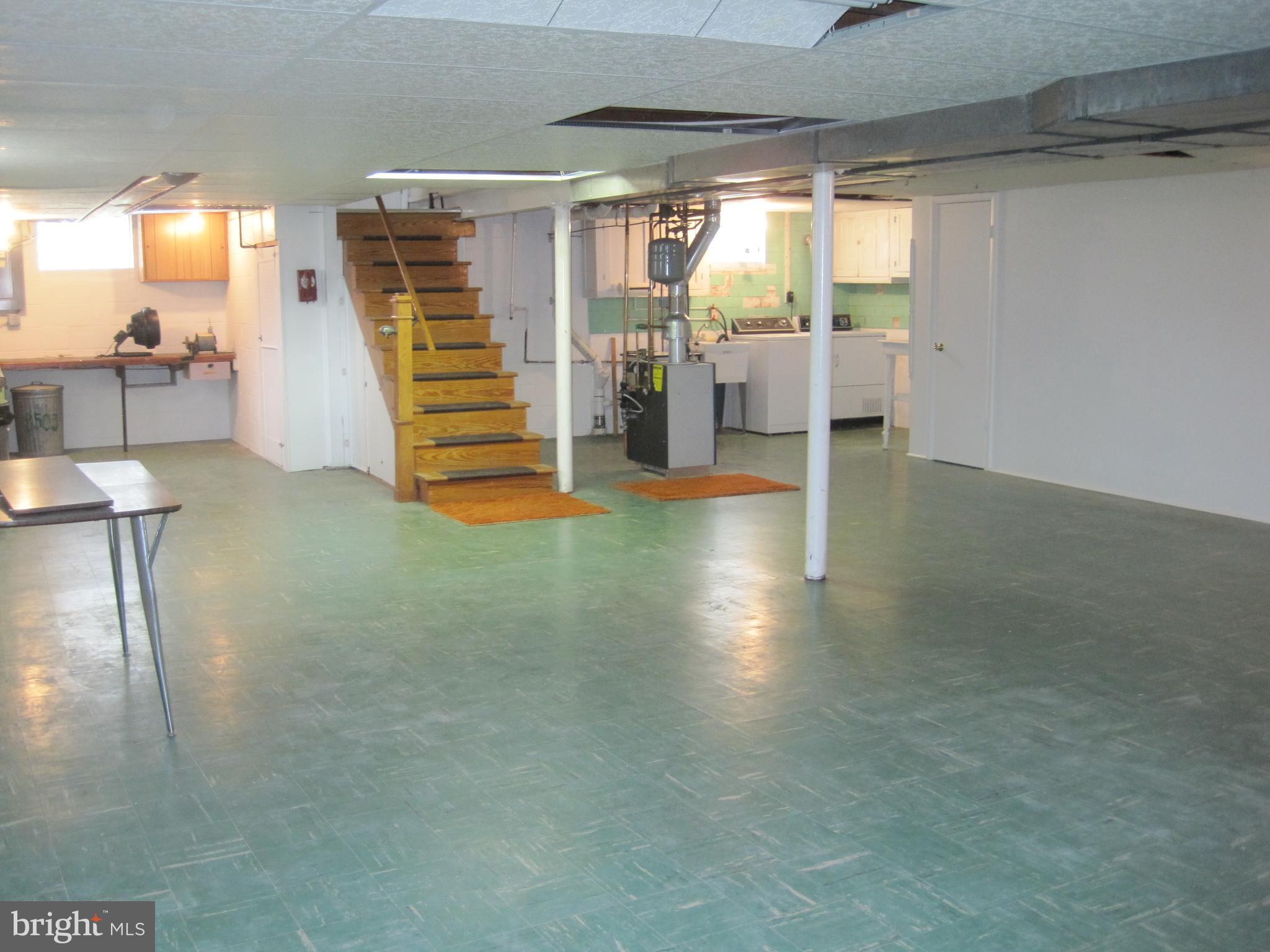 CHENOAK MANOR - Residential