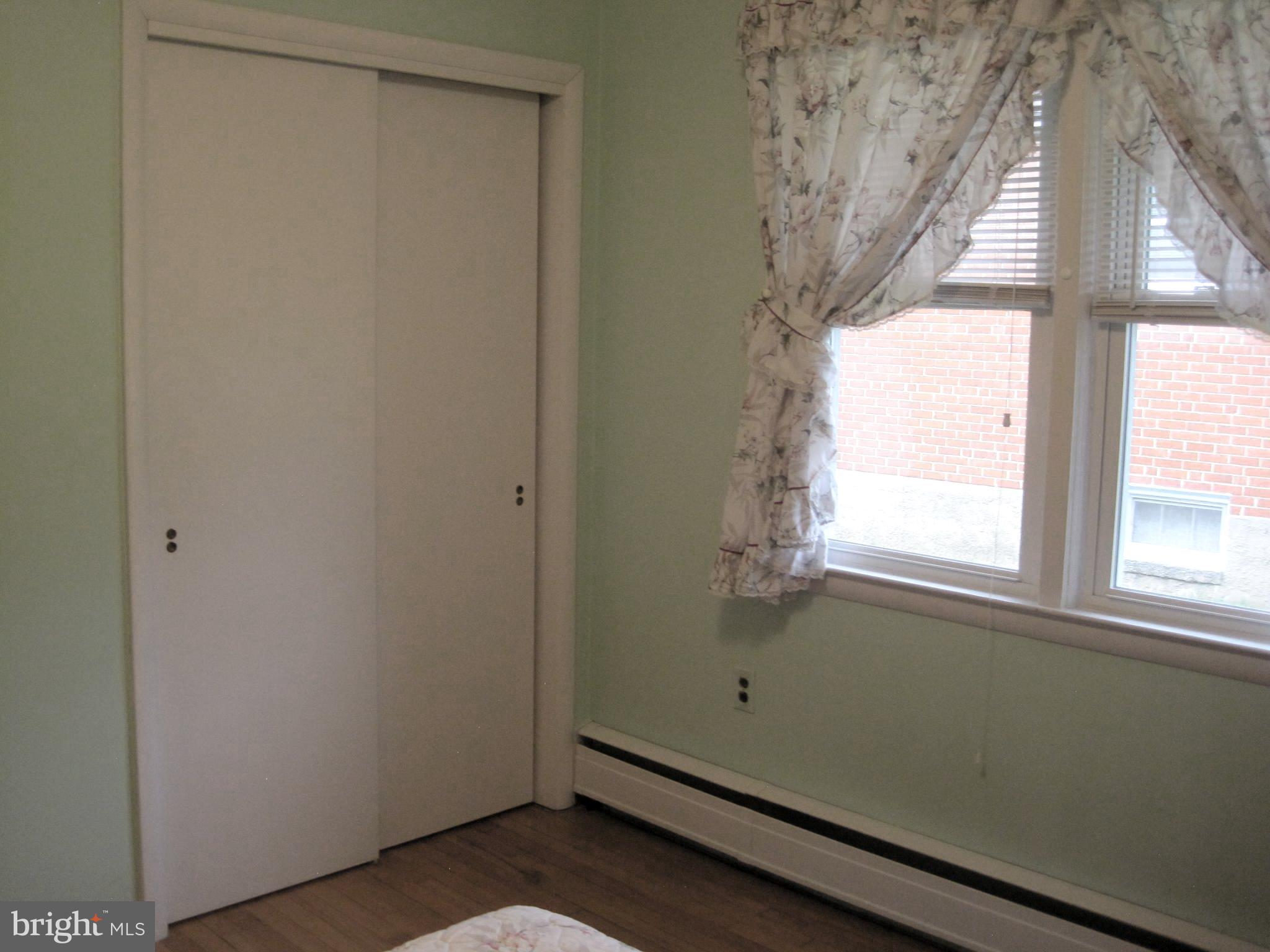 CHENOAK MANOR - Residential