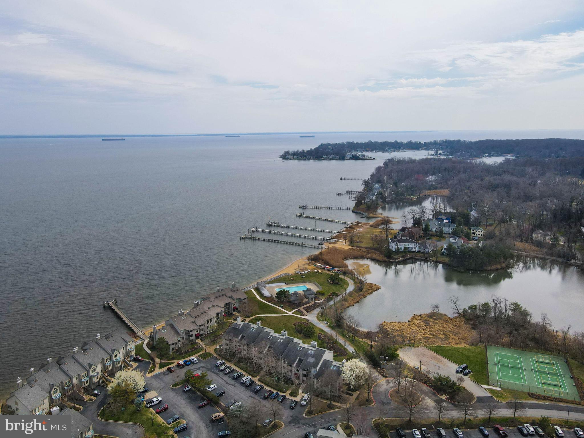 CHESAPEAKE HARBOUR - Residential