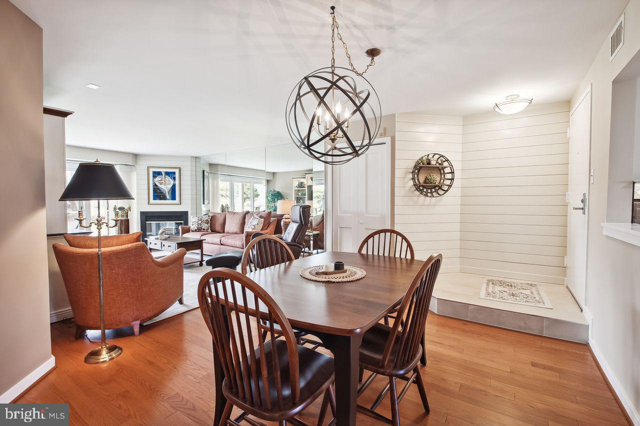 CHESAPEAKE HARBOUR - Residential