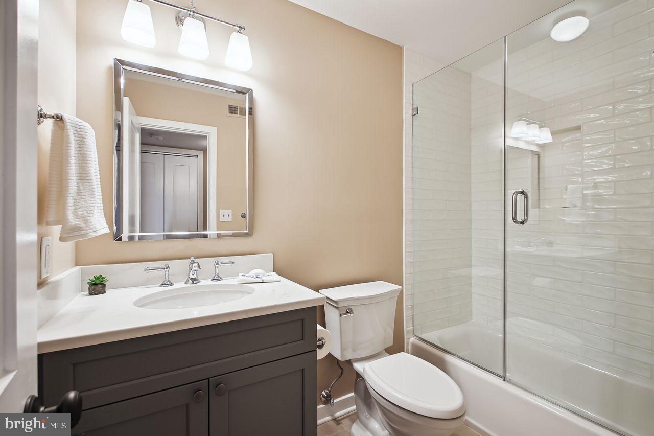 CHESAPEAKE HARBOUR - Residential