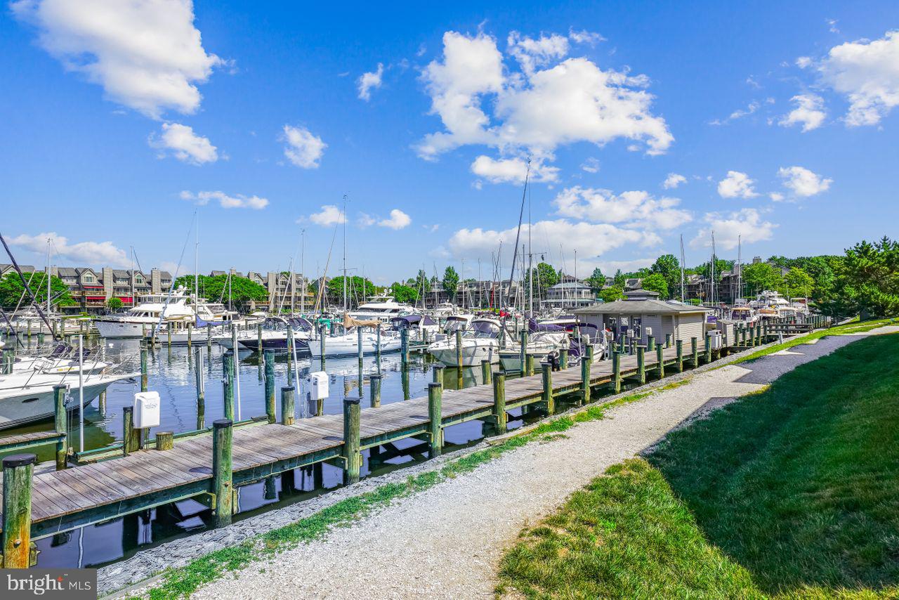CHESAPEAKE HARBOUR - Residential