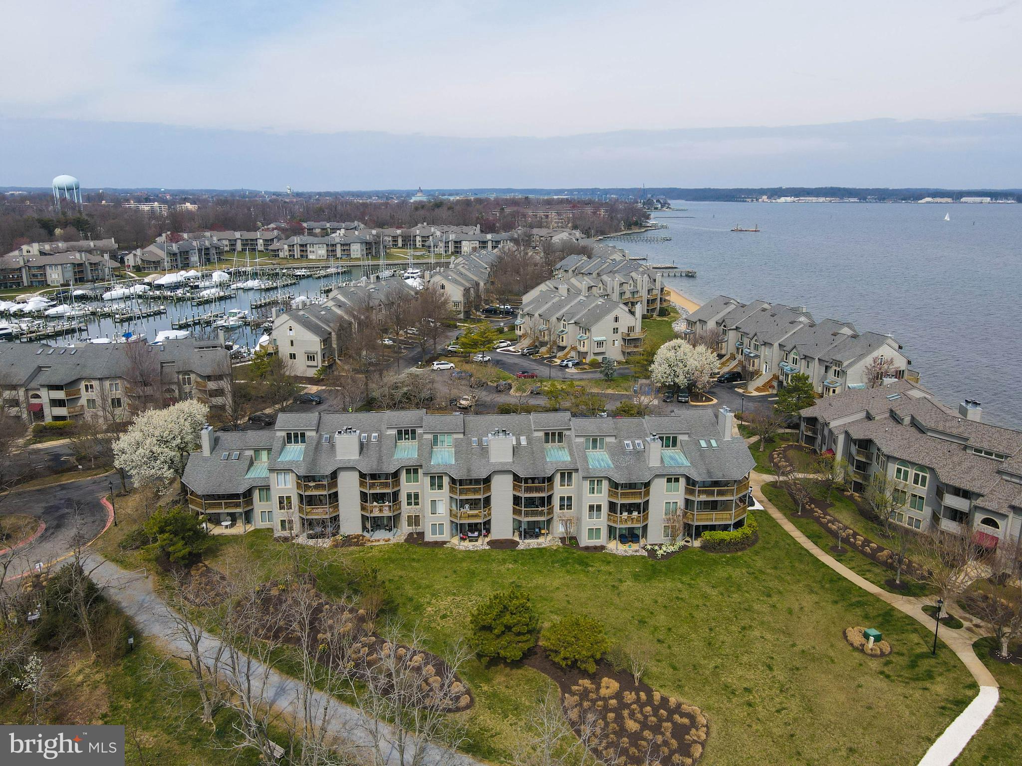 CHESAPEAKE HARBOUR - Residential
