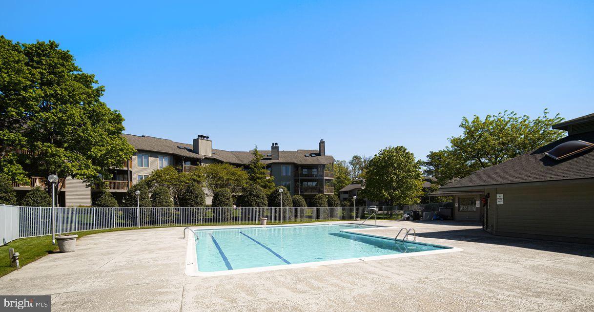 CHESAPEAKE HARBOUR - Residential