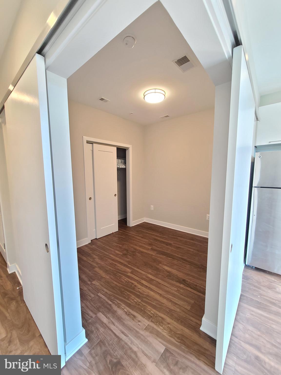 TRAFALGAR FLATS - Residential