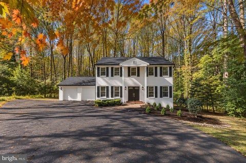 Photo of 12136 Westwood Hills Drive, HERNDON, VA 20171 (MLS # VAFX2336168)