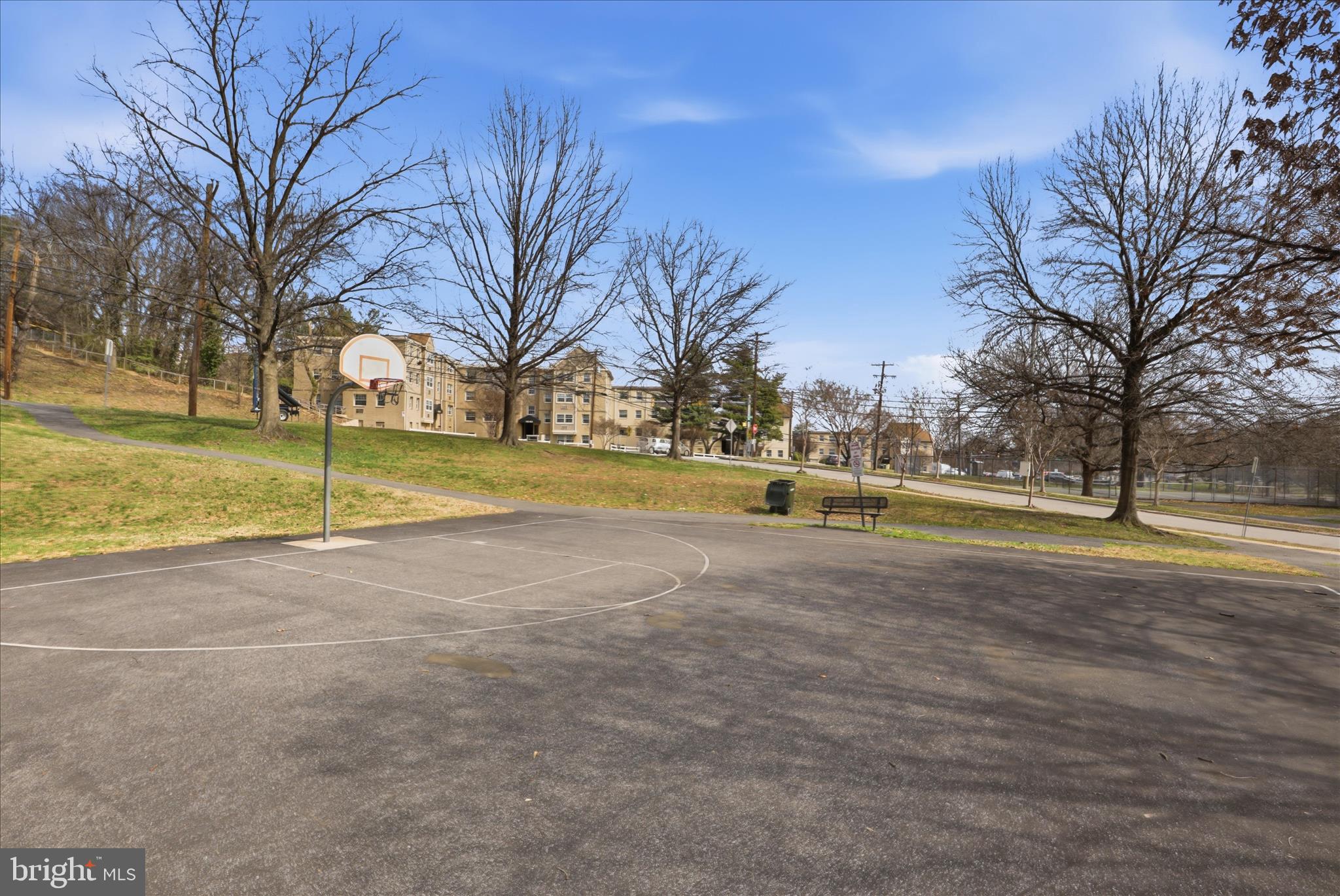 MICHIGAN PARK HILLS - Residential