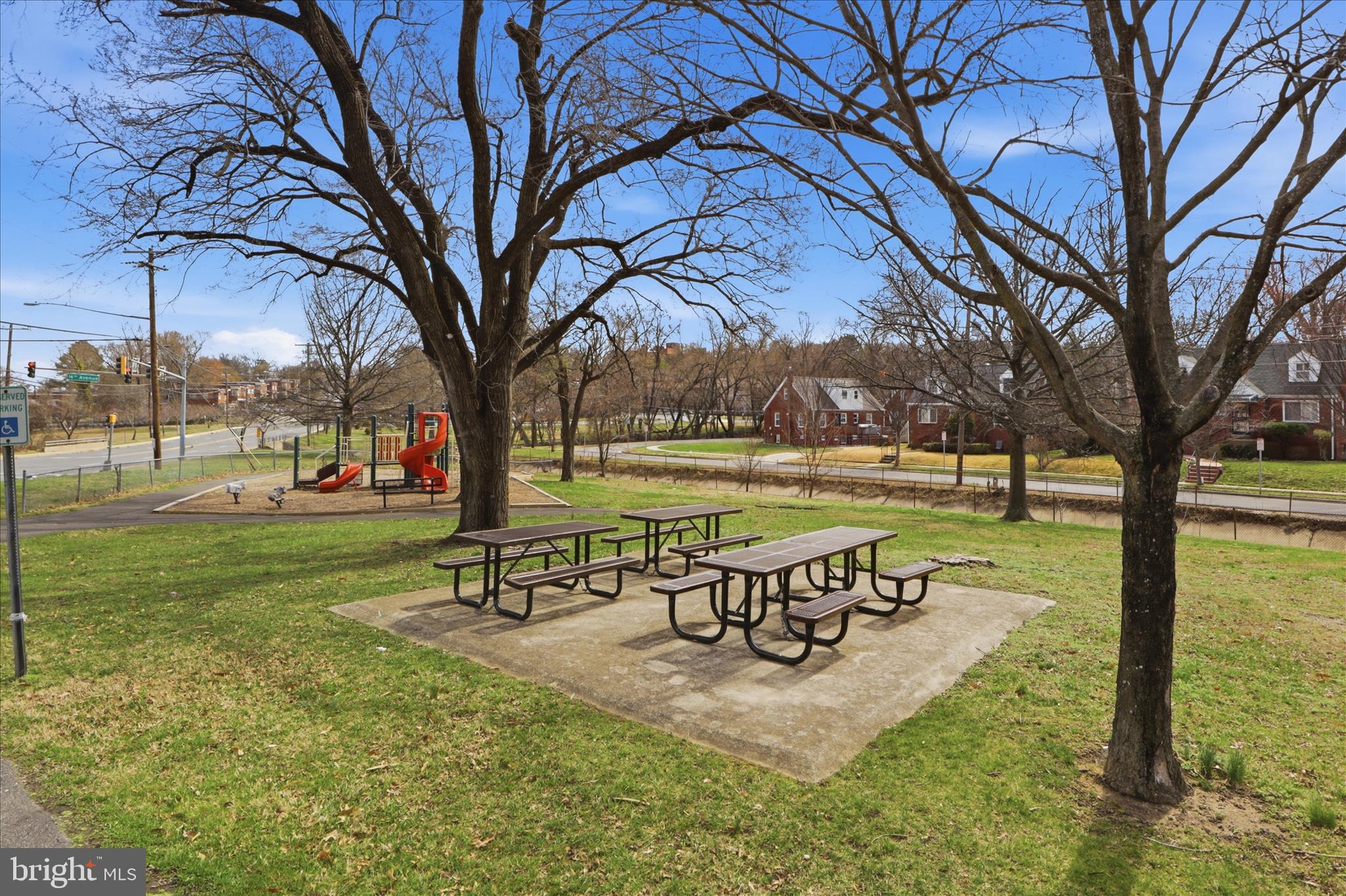 MICHIGAN PARK HILLS - Residential