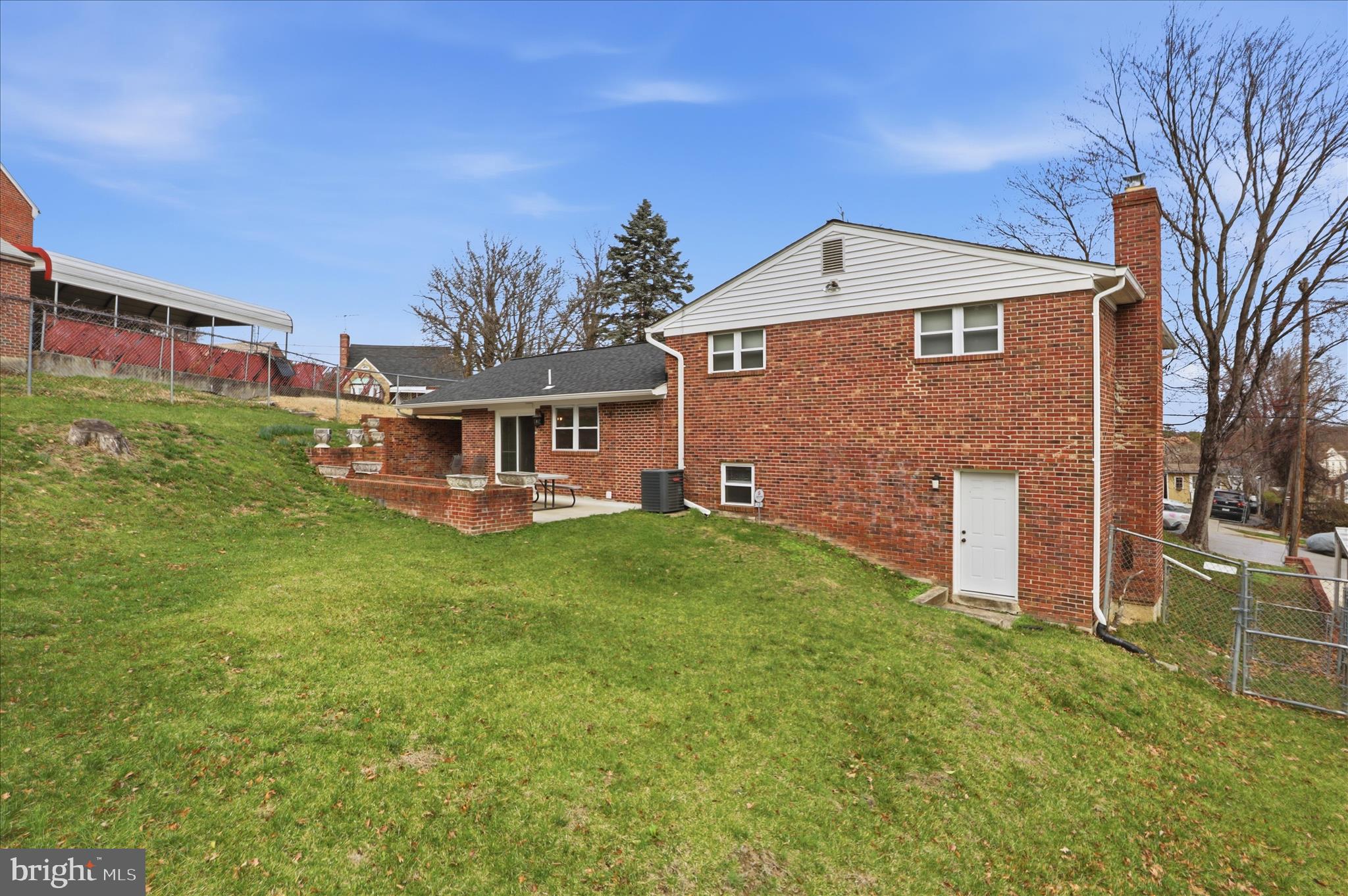 MICHIGAN PARK HILLS - Residential