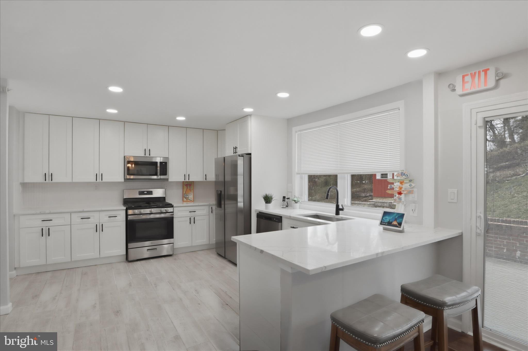 MICHIGAN PARK HILLS - Residential