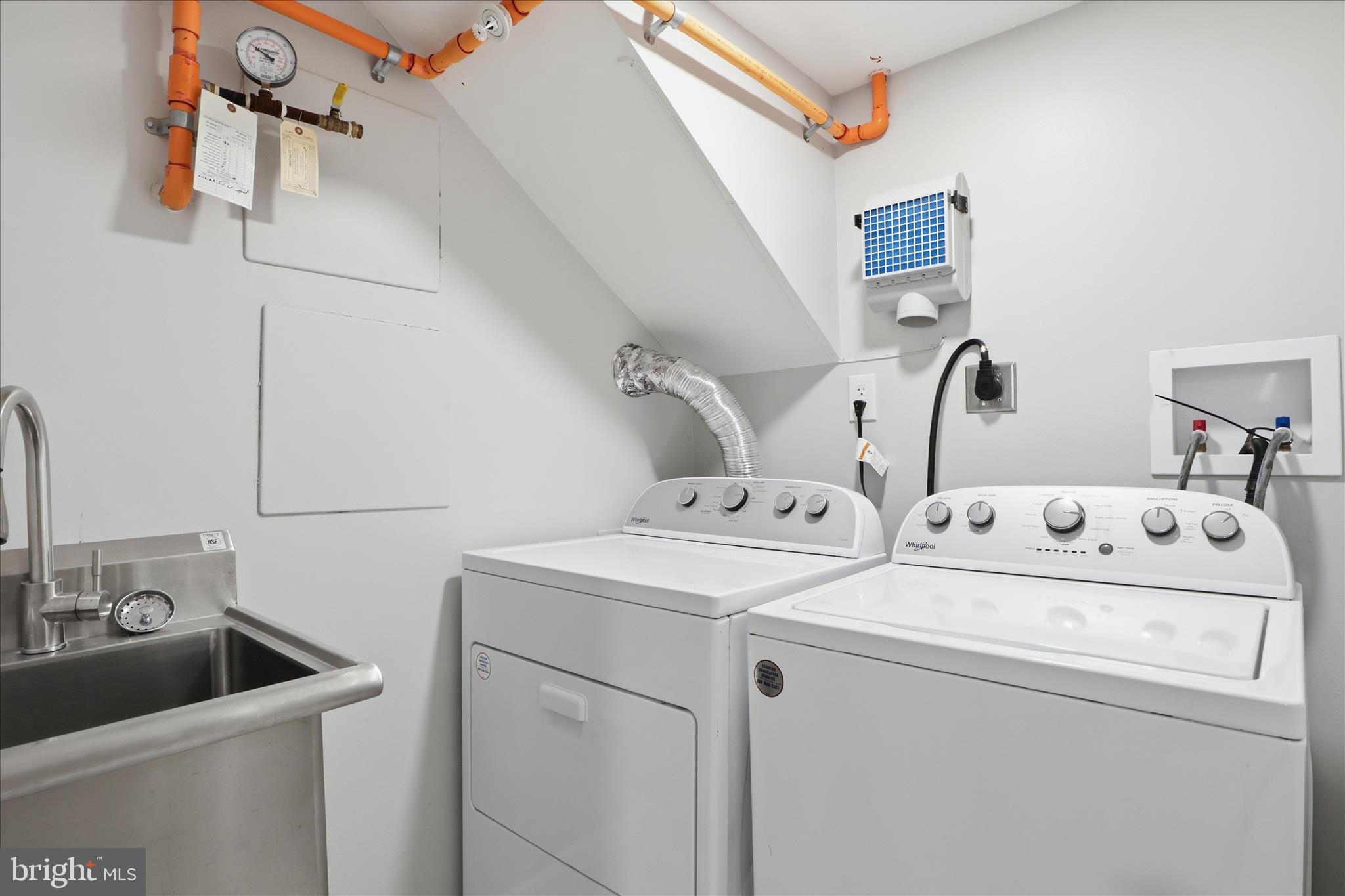 MICHIGAN PARK HILLS - Residential