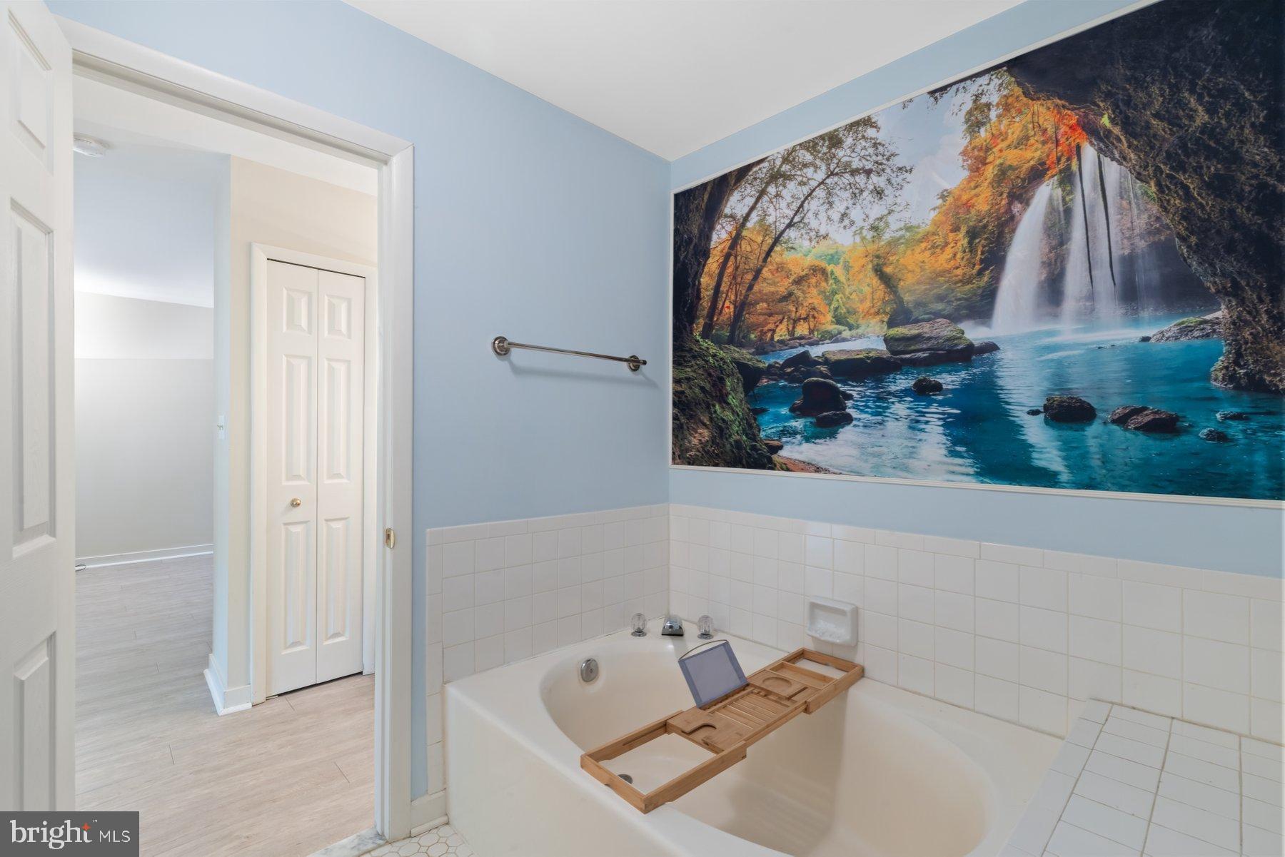 VILLAGE OF OWEN BROWN - Residential