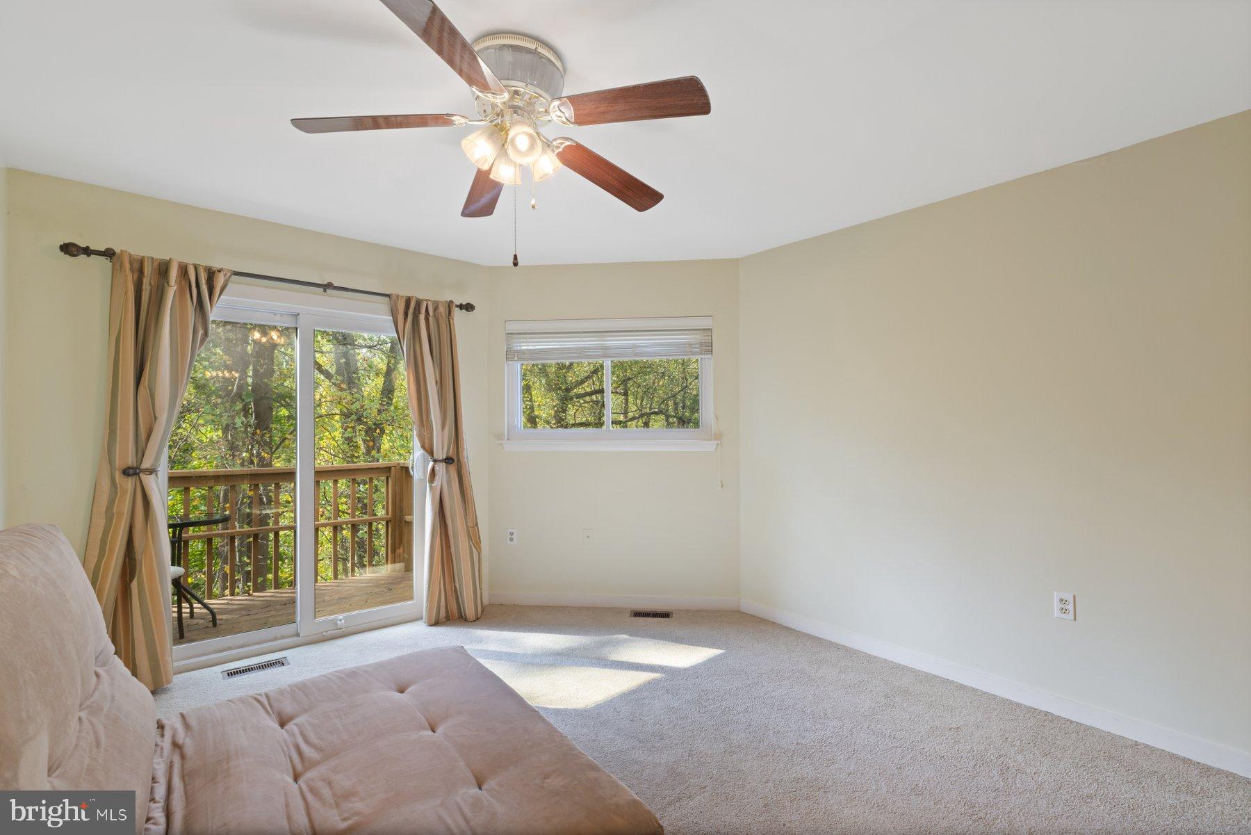 VILLAGE OF OWEN BROWN - Residential