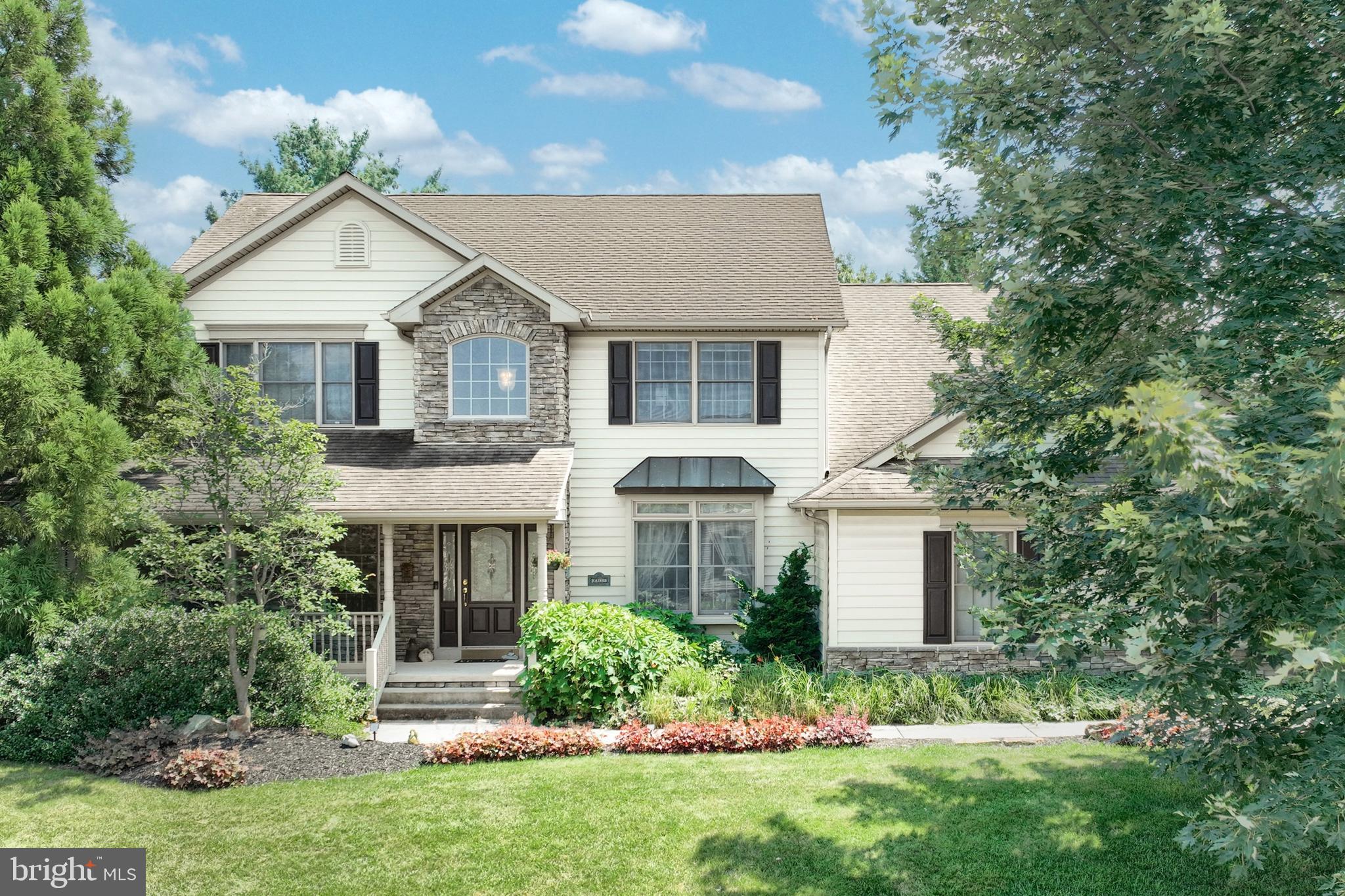 2415 EMIRAY COURT