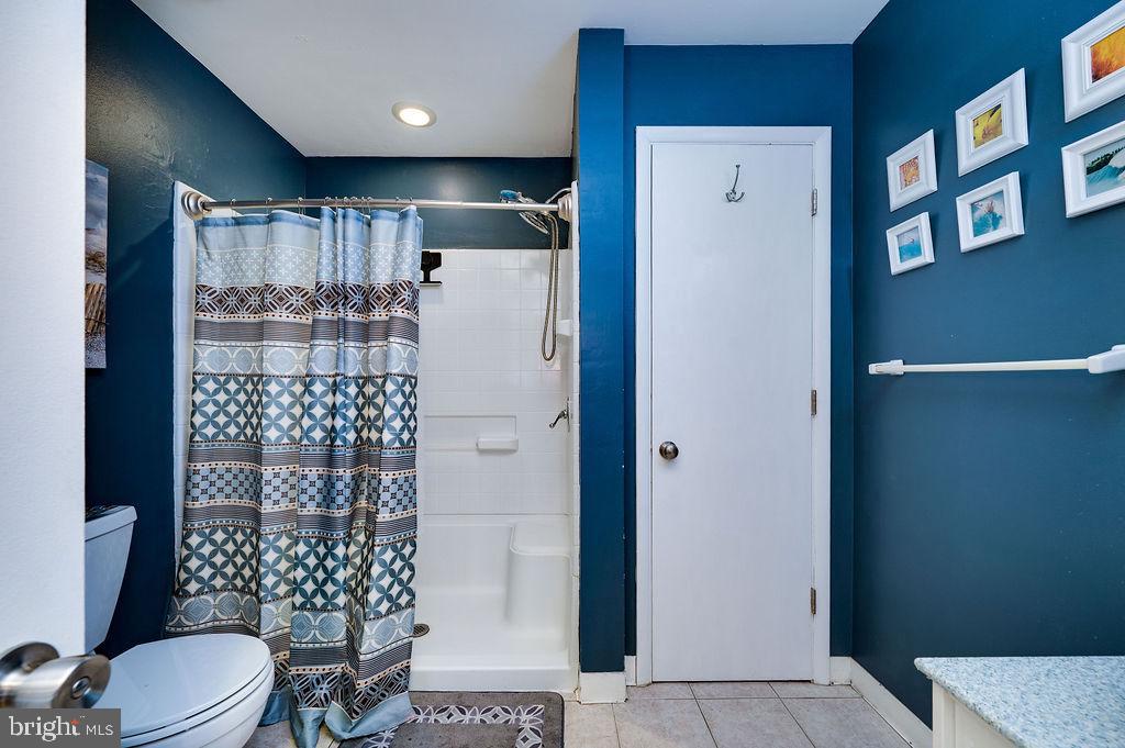 CRESTWOOD - Residential