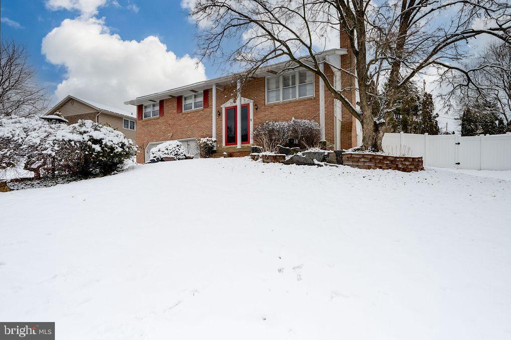 CRESTWOOD - Residential