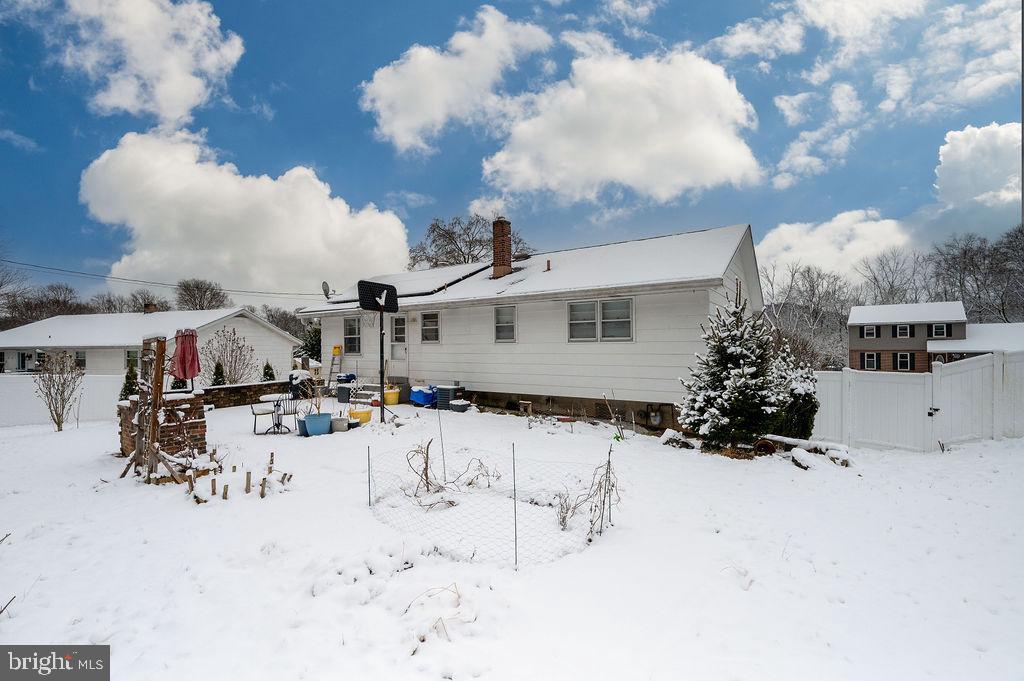 CRESTWOOD - Residential