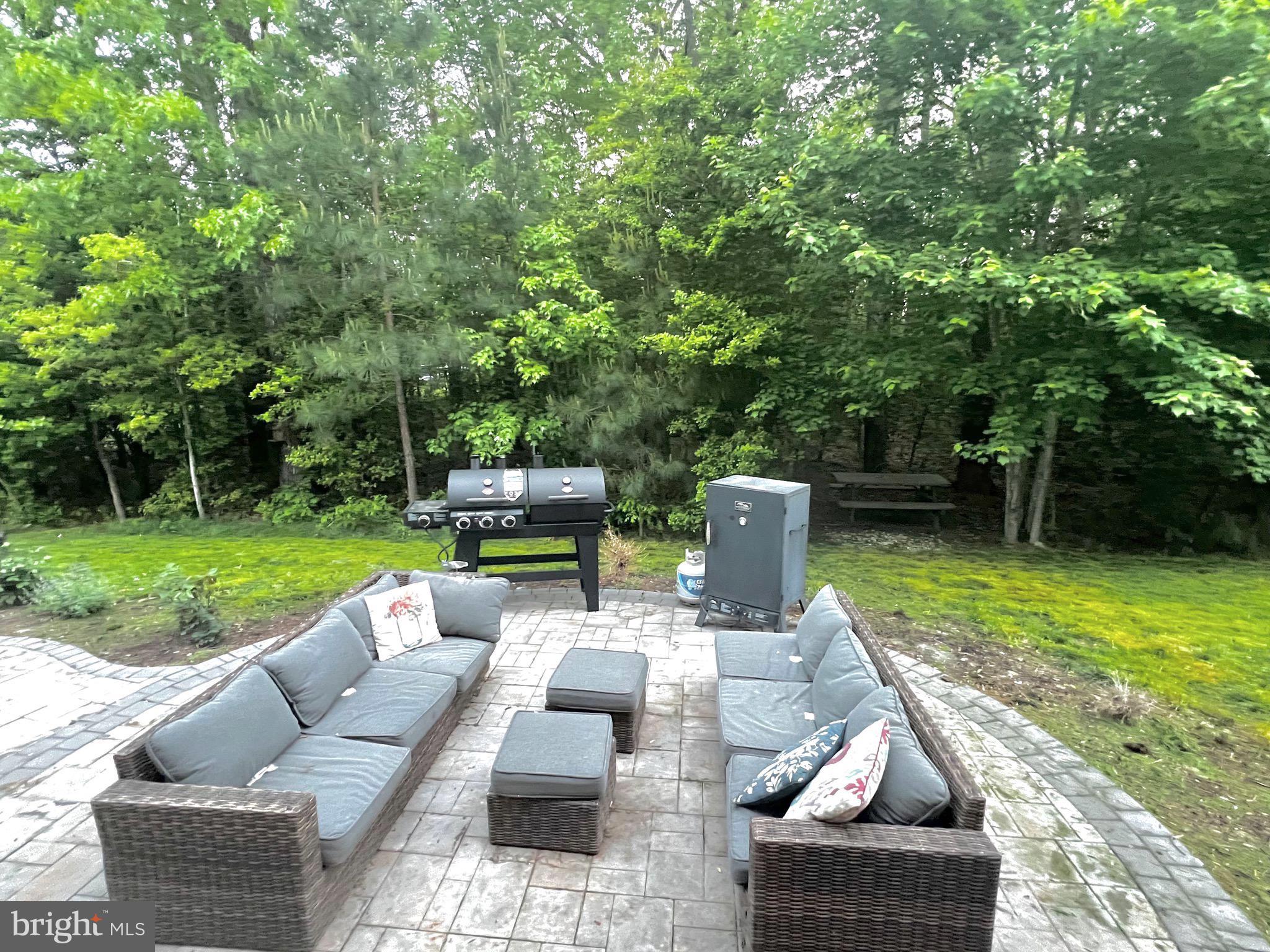 HERON PONDS - Residential