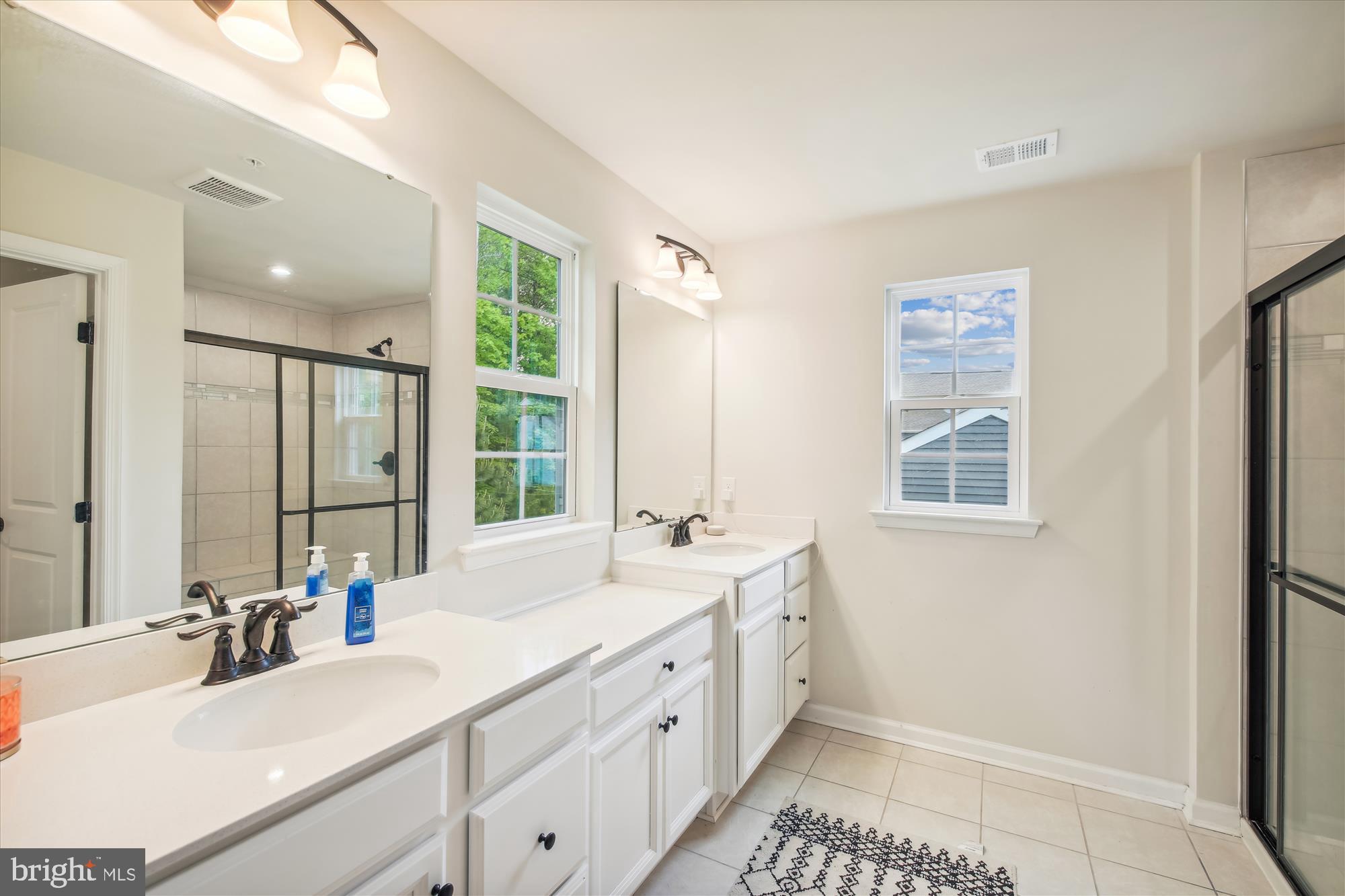 HERON PONDS - Residential