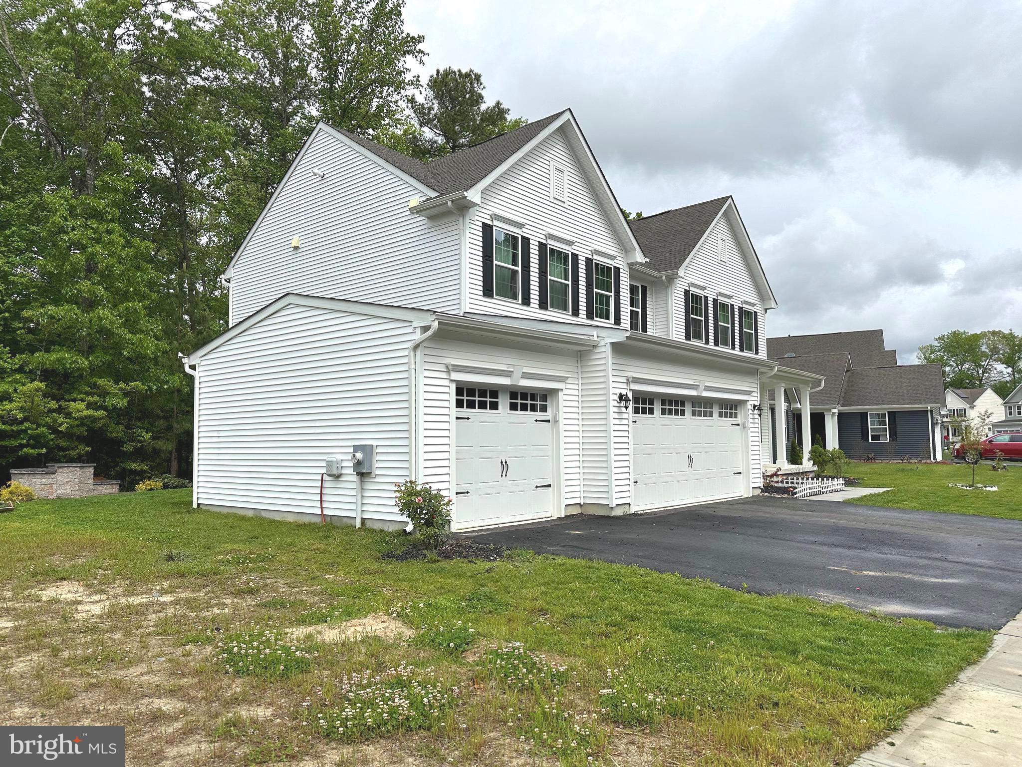 HERON PONDS - Residential