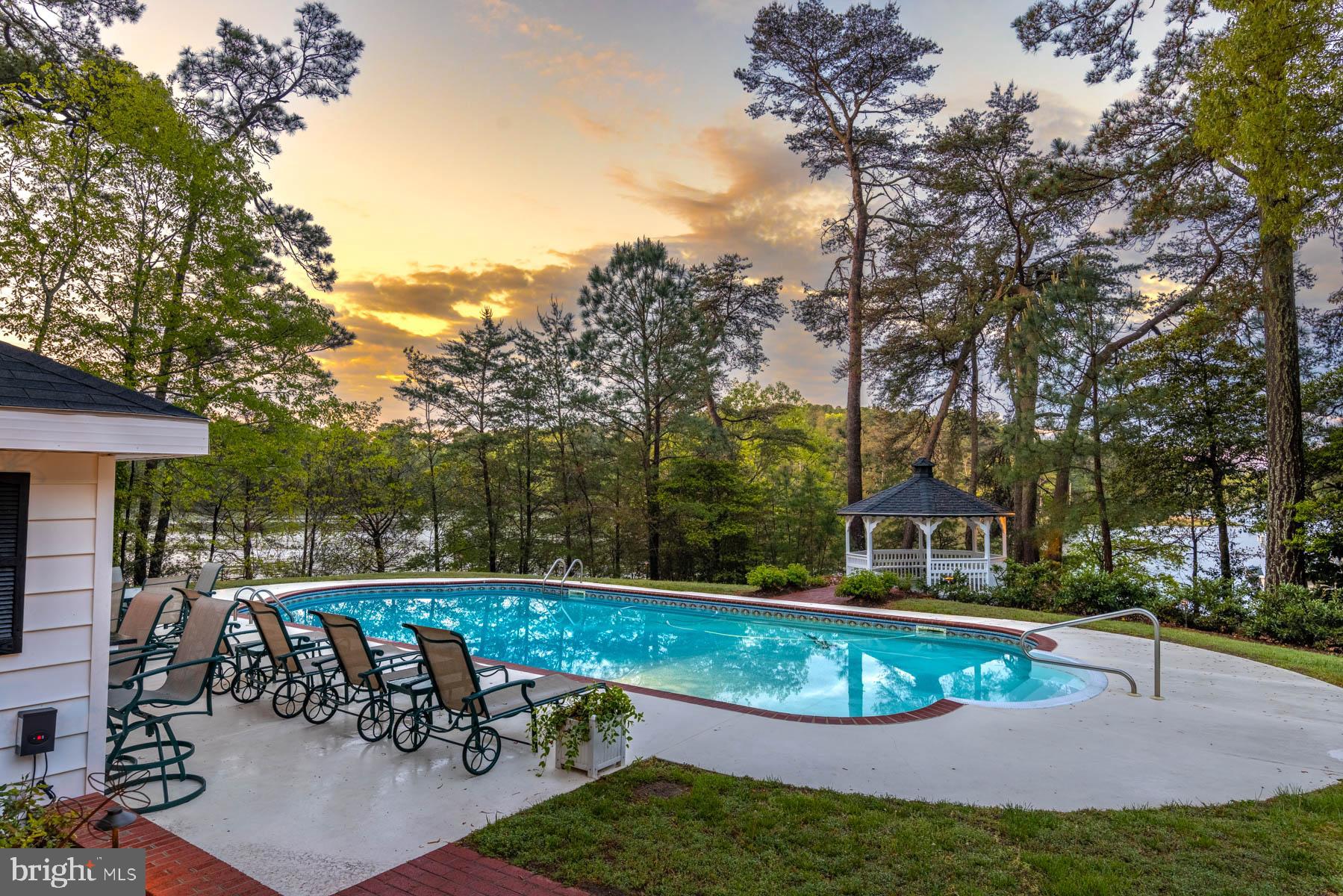 8429 DENWOOD DRIVE