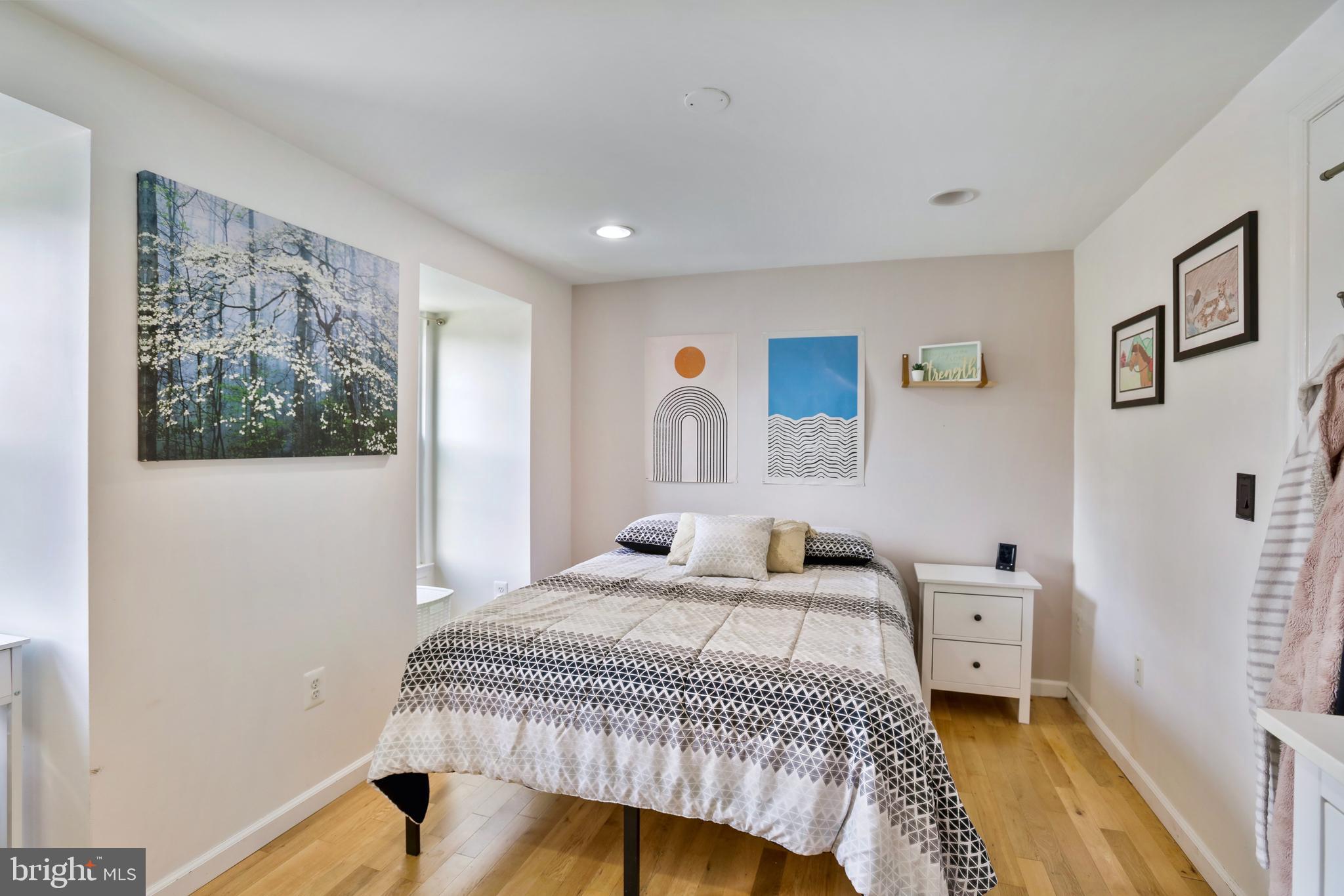 COUNTRYSIDE - Residential