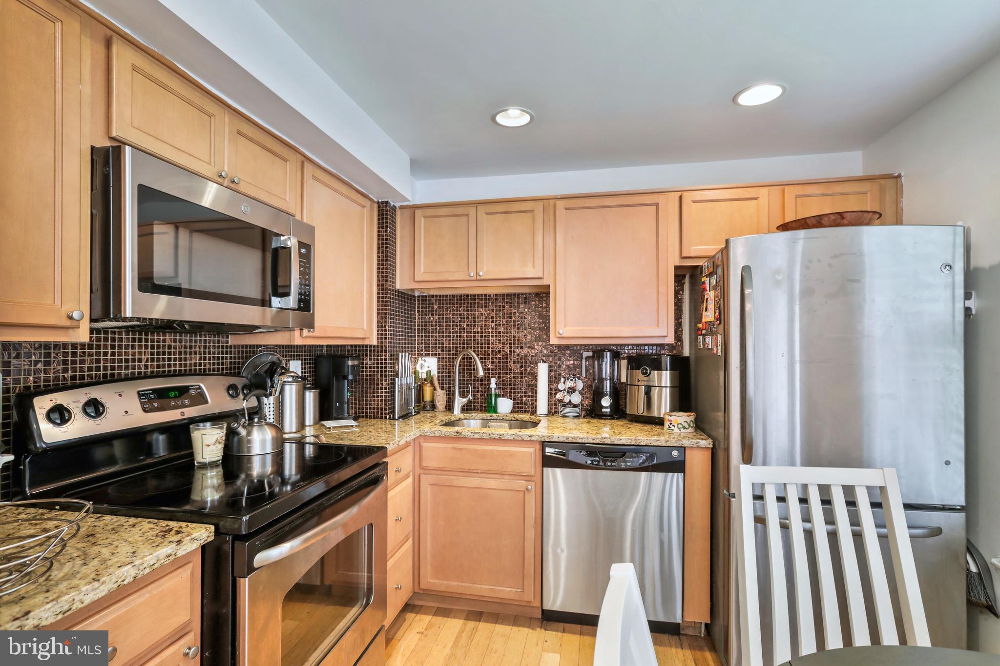 COUNTRYSIDE - Residential