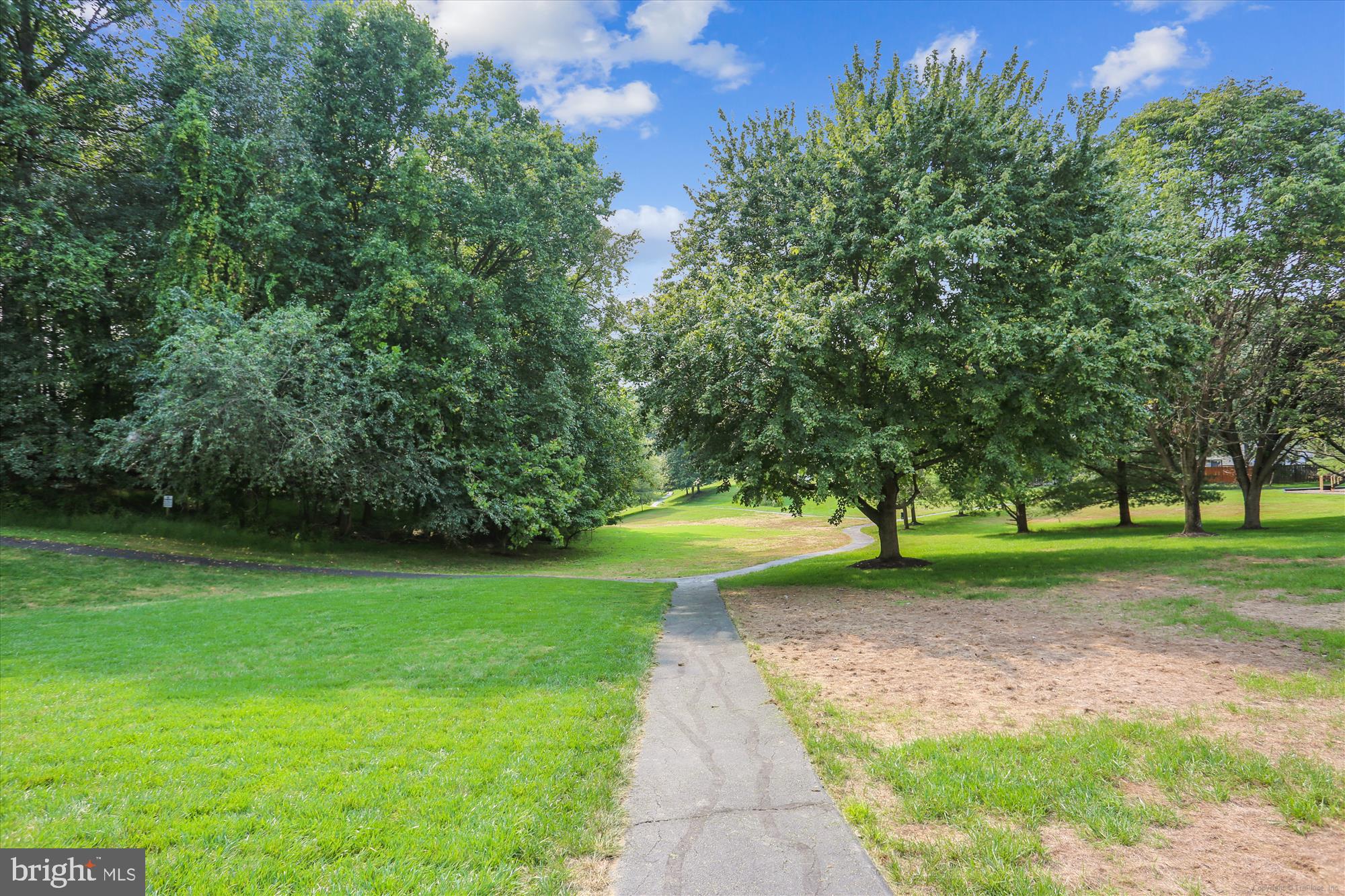 QUINCE ORCHARD VALLEY - Residential