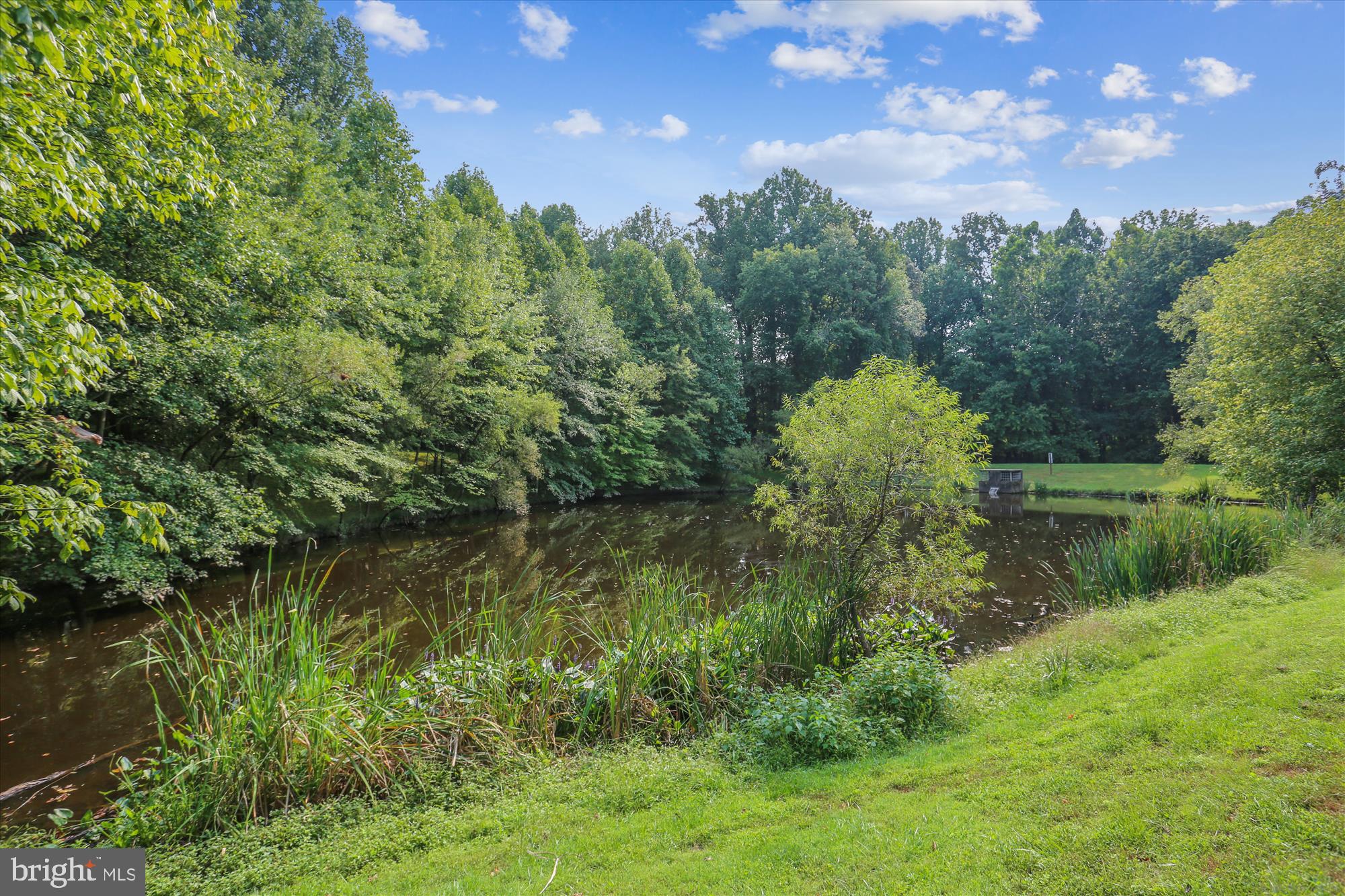 QUINCE ORCHARD VALLEY - Residential