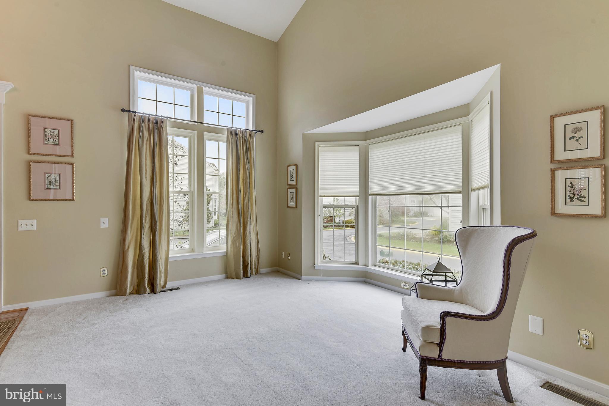 THE COURTS OF FOX MILL - Residential