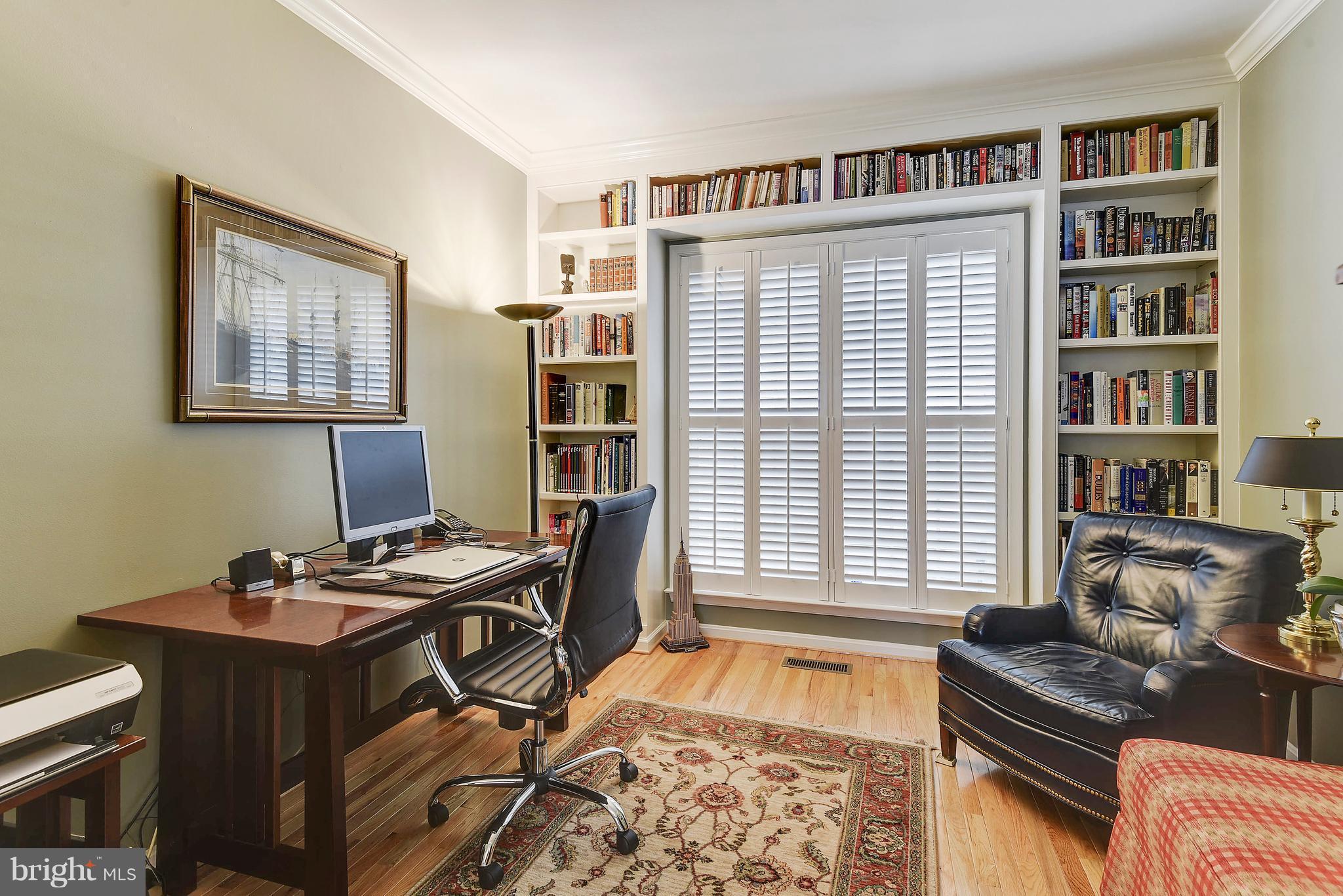 THE COURTS OF FOX MILL - Residential