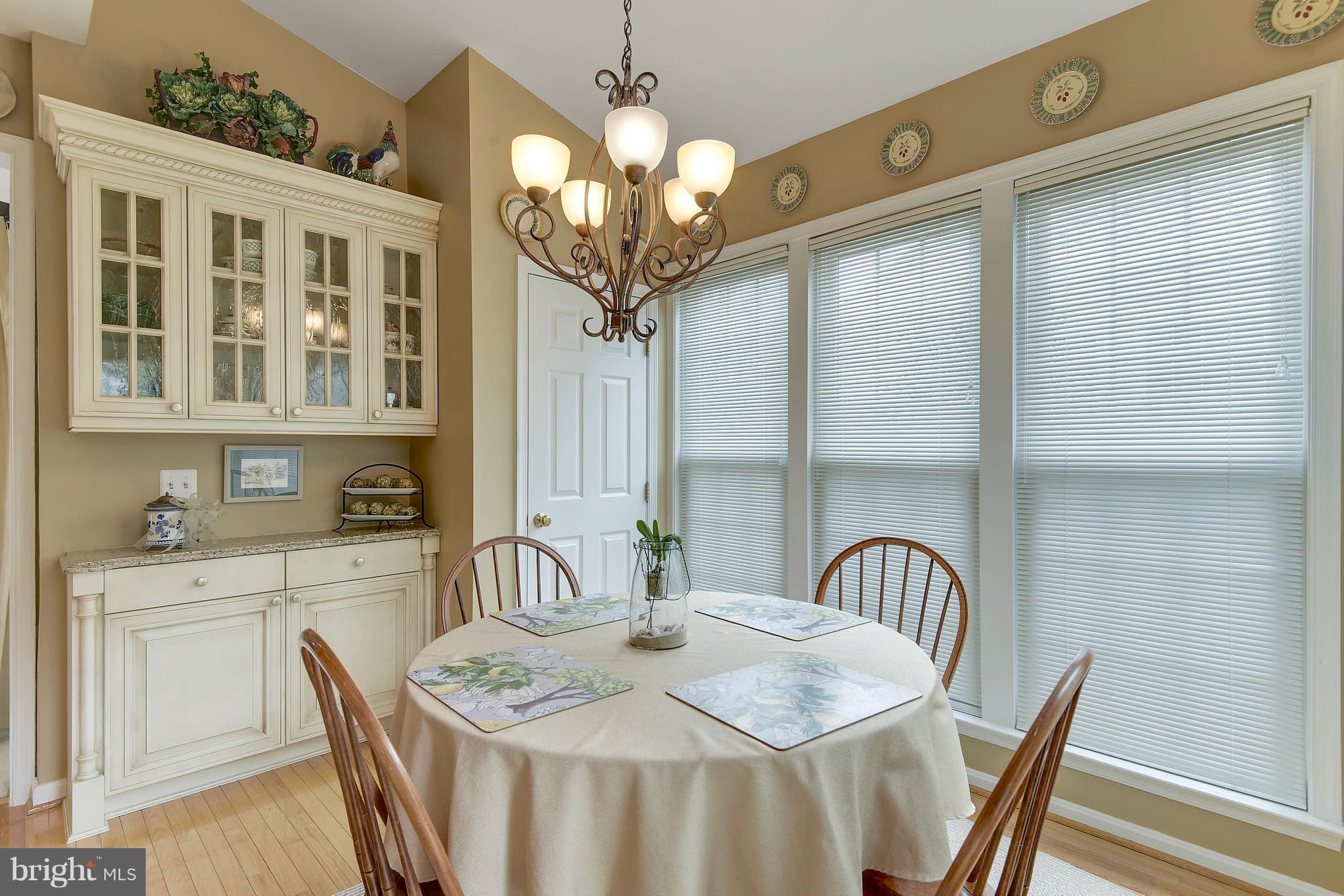 THE COURTS OF FOX MILL - Residential