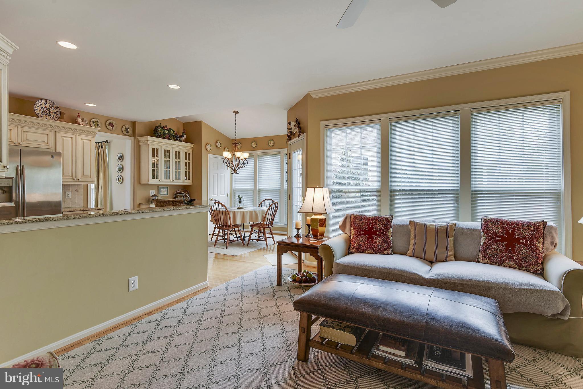 THE COURTS OF FOX MILL - Residential