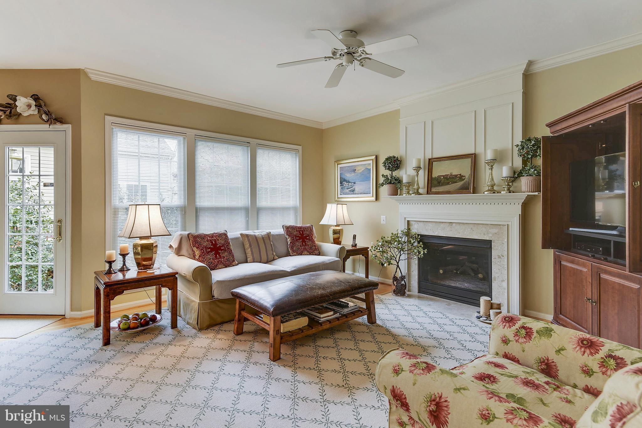 THE COURTS OF FOX MILL - Residential