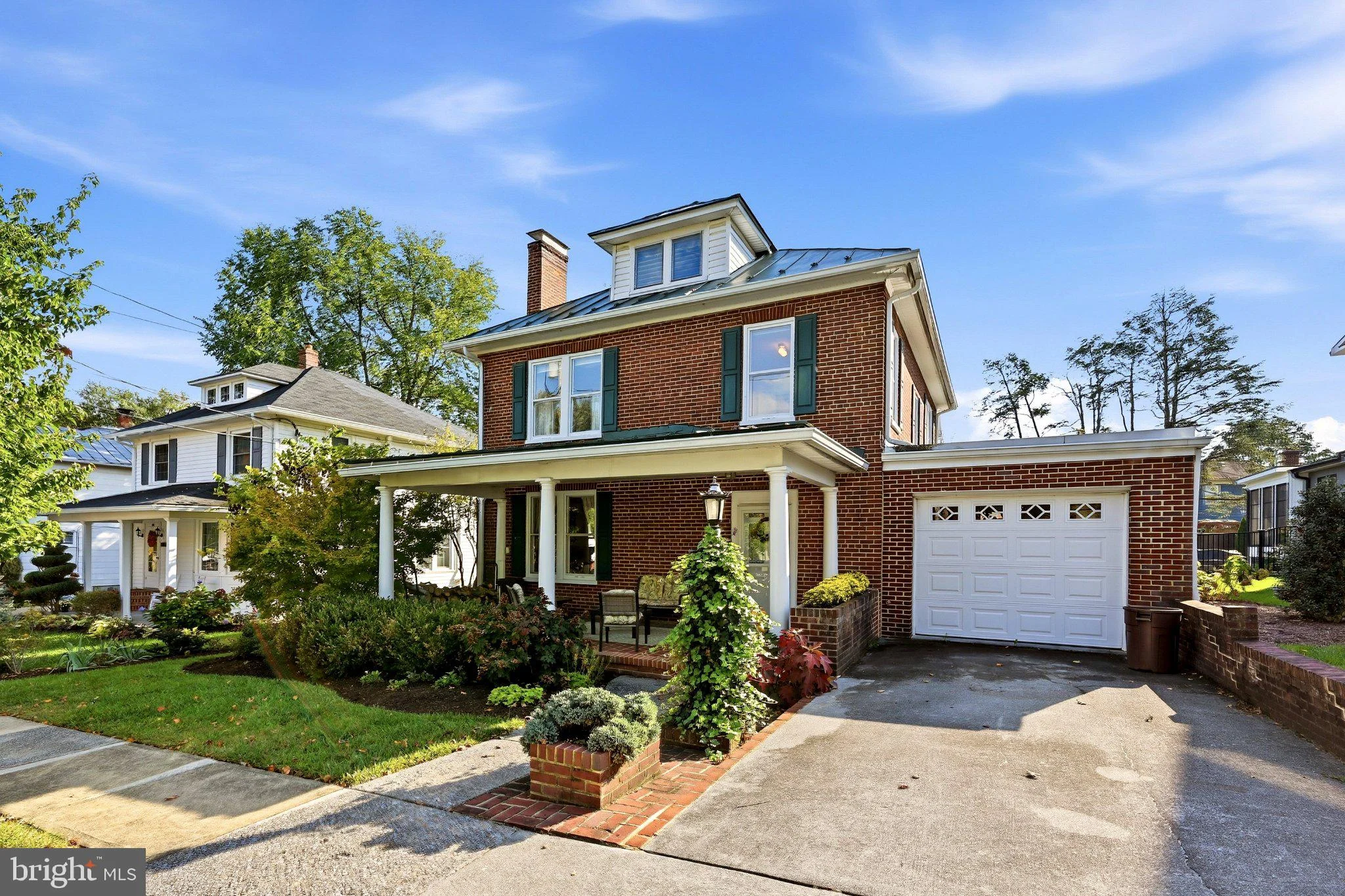411 W Cecil Street