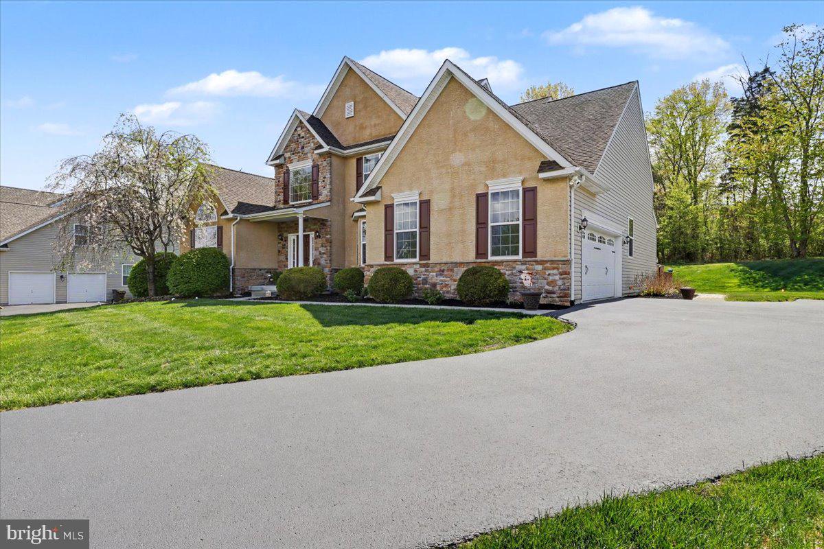 SHANNON ROSE - Residential