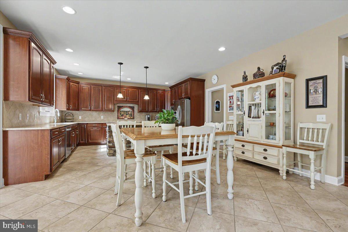 SHANNON ROSE - Residential