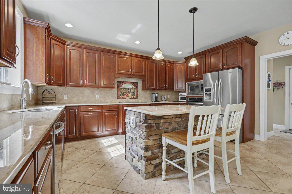 SHANNON ROSE - Residential