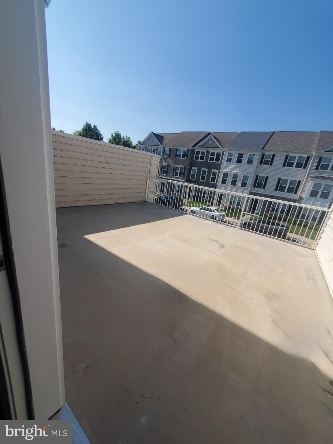 EASTGATE SQUARE - Residential