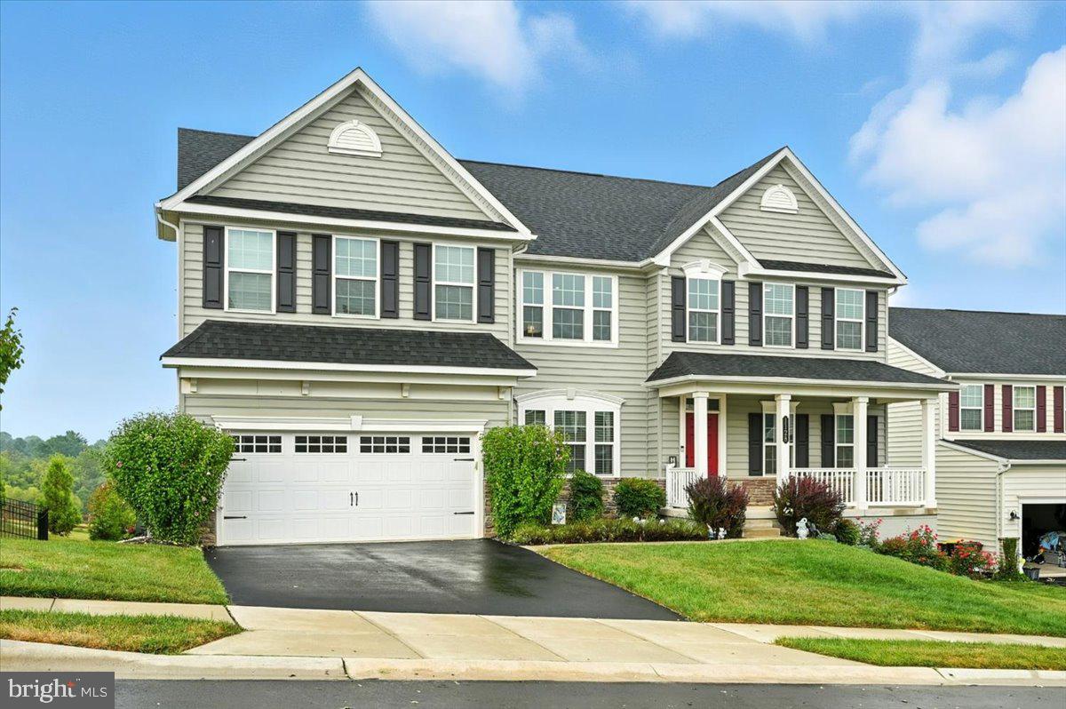 1128 ISABELLA COURT